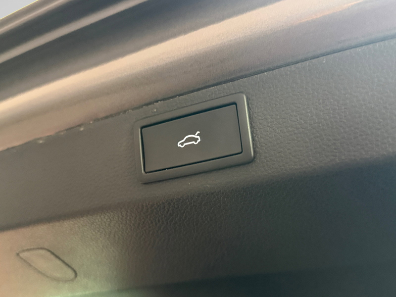 Skoda Karoq SPORTLINE 1.5 TSI DSG AUTOMAAT /// Wegklapbare trekhaak /// Achteruitrijcamera /// Zetelverwarming / — photo 7