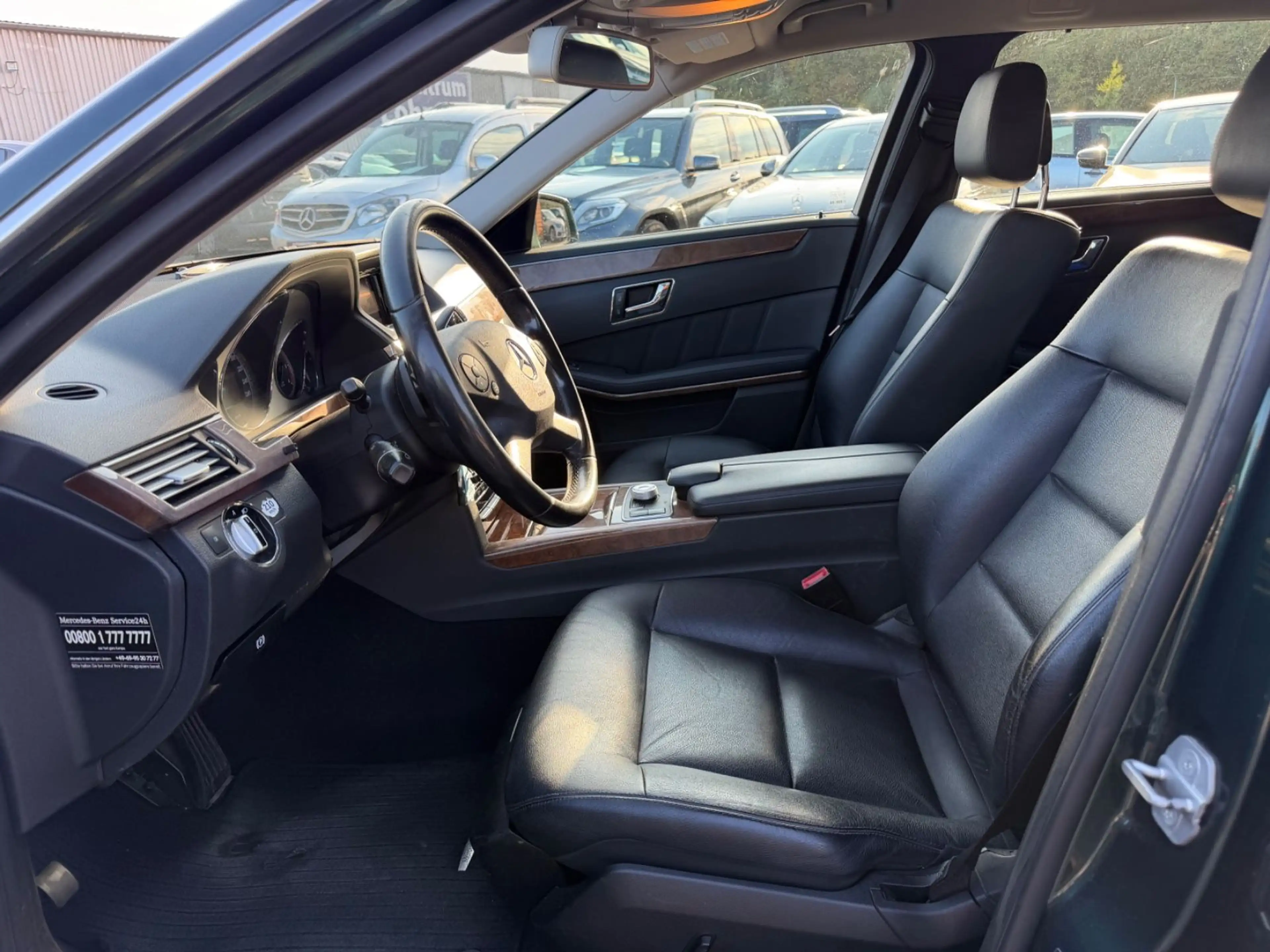 Mercedes-Benz E 300 CDI BlueEfficiency/EURO5/XENON — photo 9