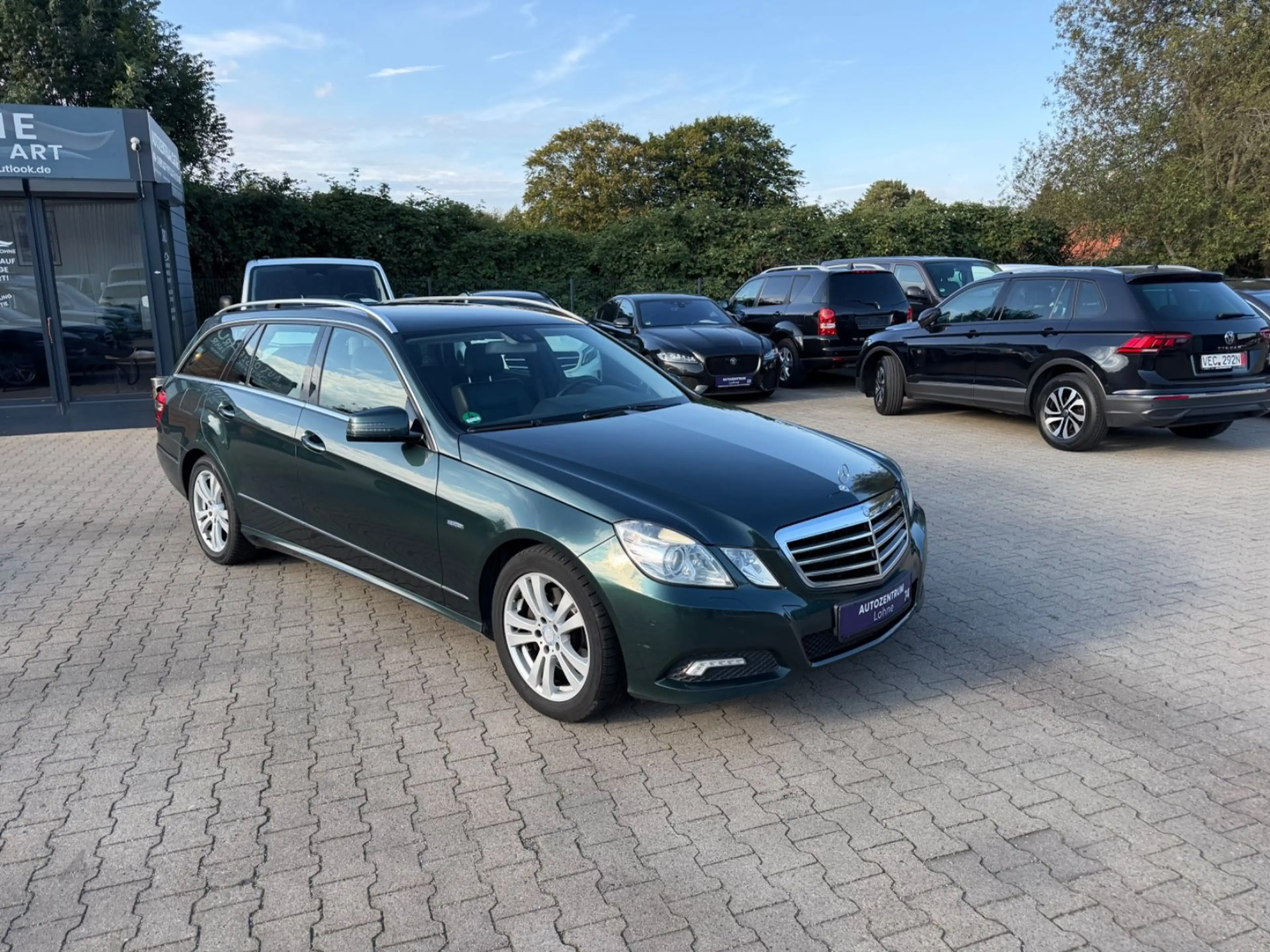Mercedes-Benz E 300 CDI BlueEfficiency/EURO5/XENON — photo 3