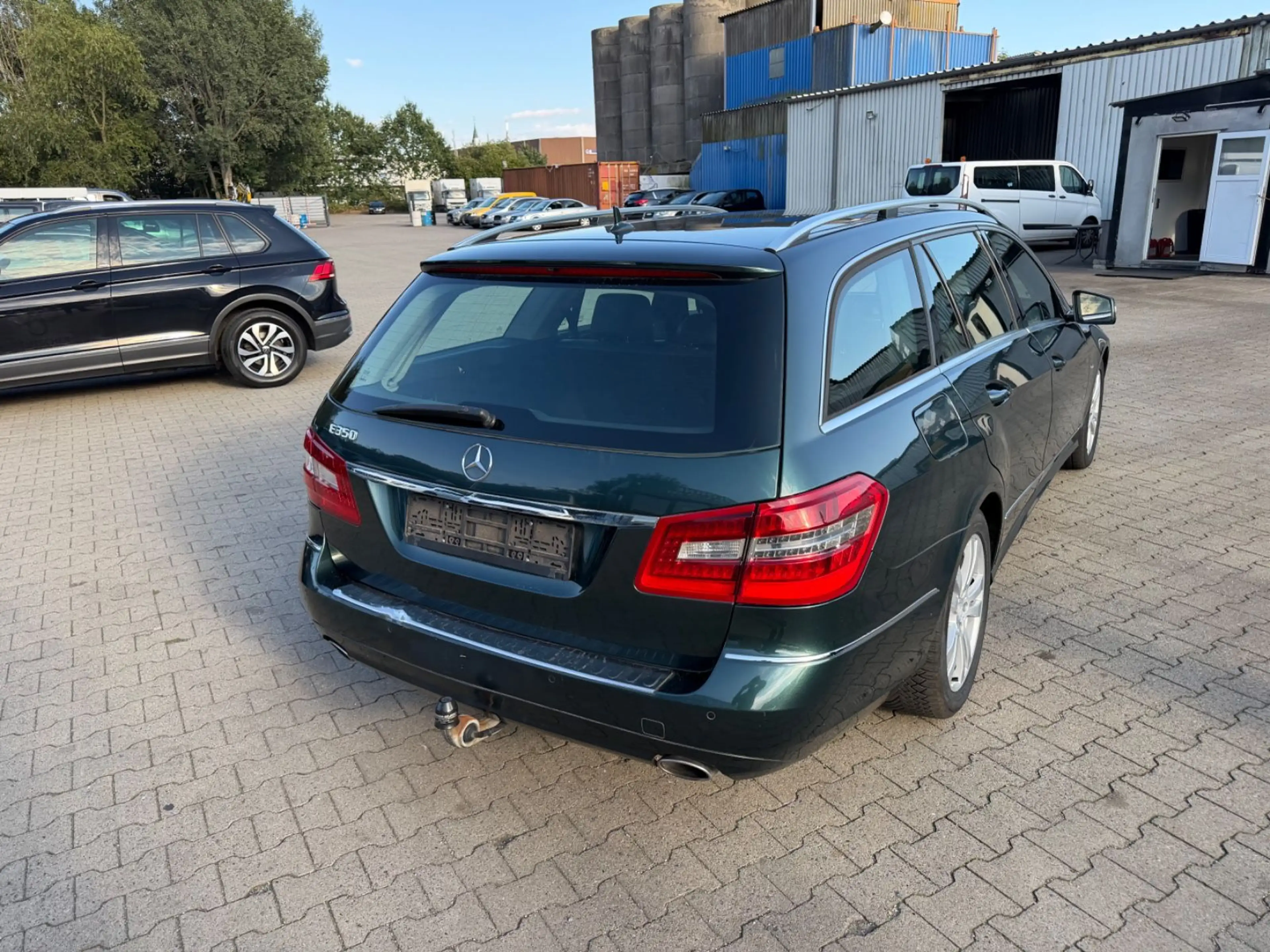 Mercedes-Benz E 300 CDI BlueEfficiency/EURO5/XENON — photo 5