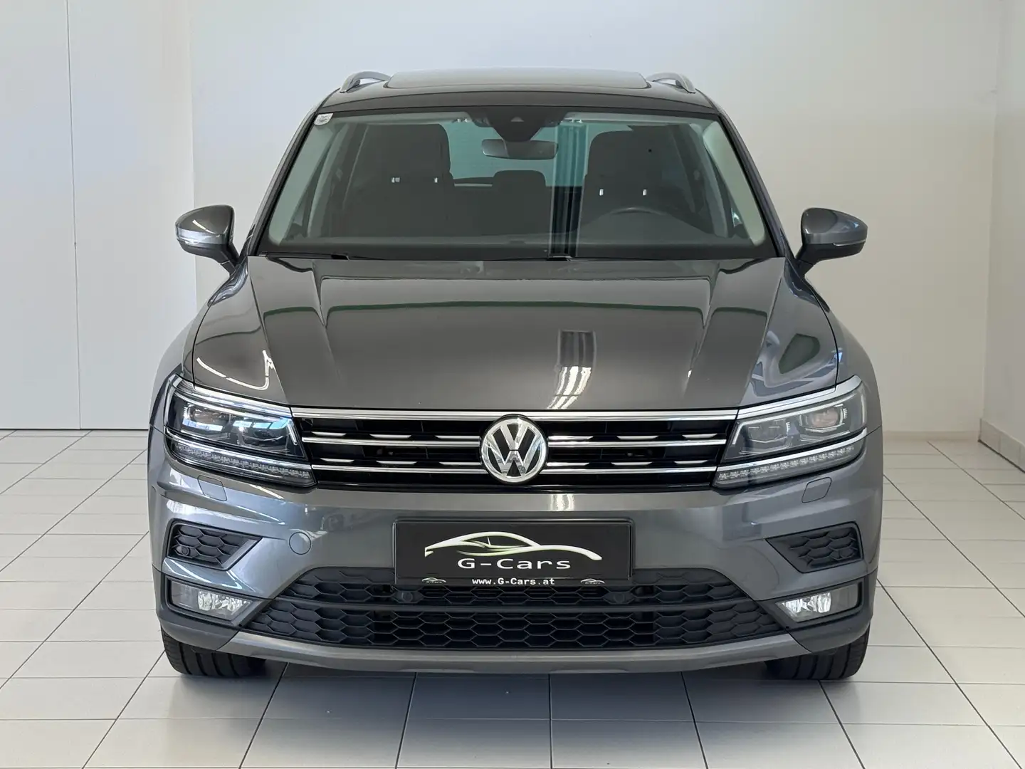 Volkswagen Tiguan 2,0 TDI SCR Sky *1. Besitz*Glasdach*Abstandstemp.* Gris - 2