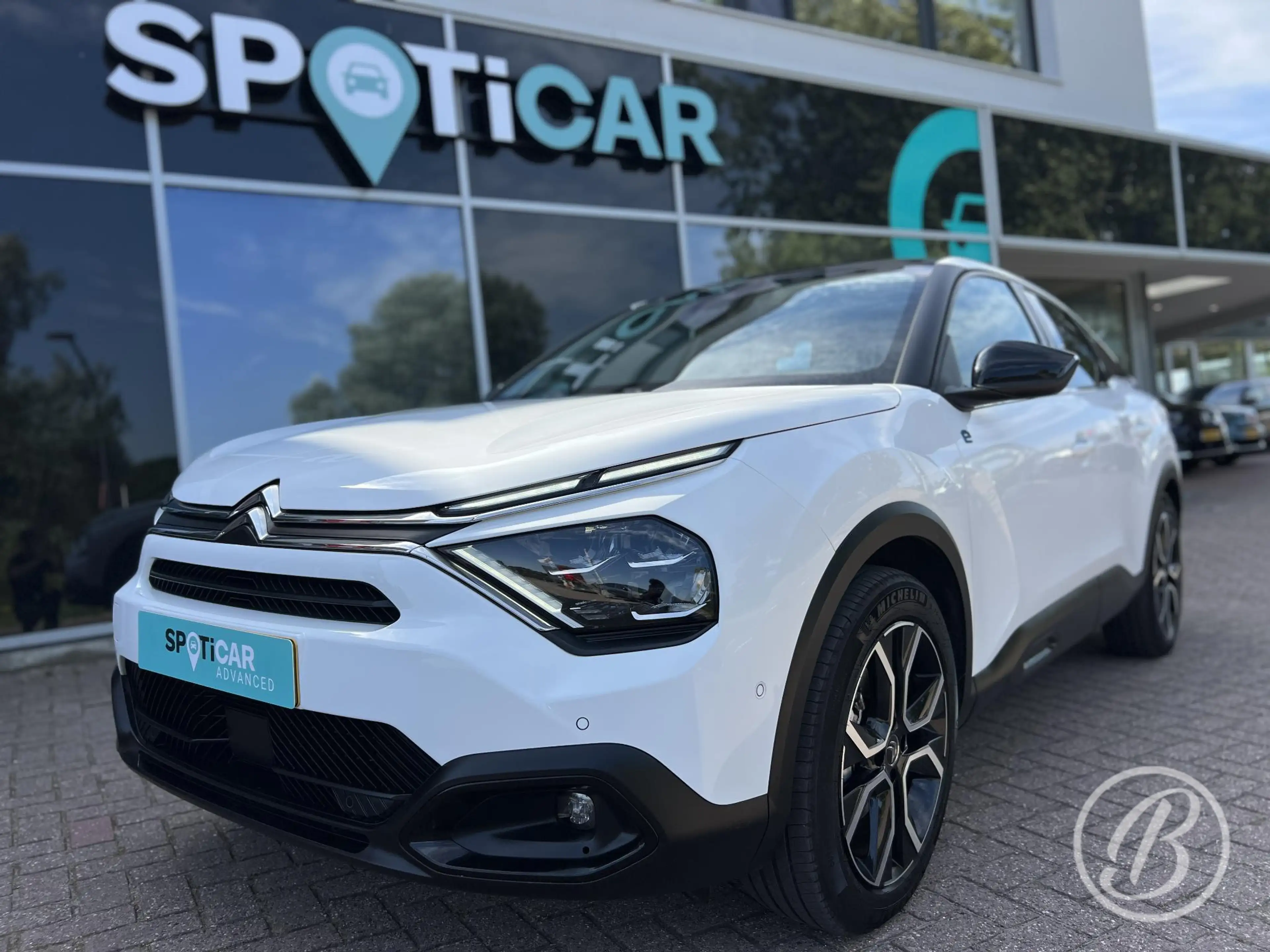 Citroen E-C4 Electric 50 kWh 136 pk Shine Automaat Range tot 310 km Pano — photo 28