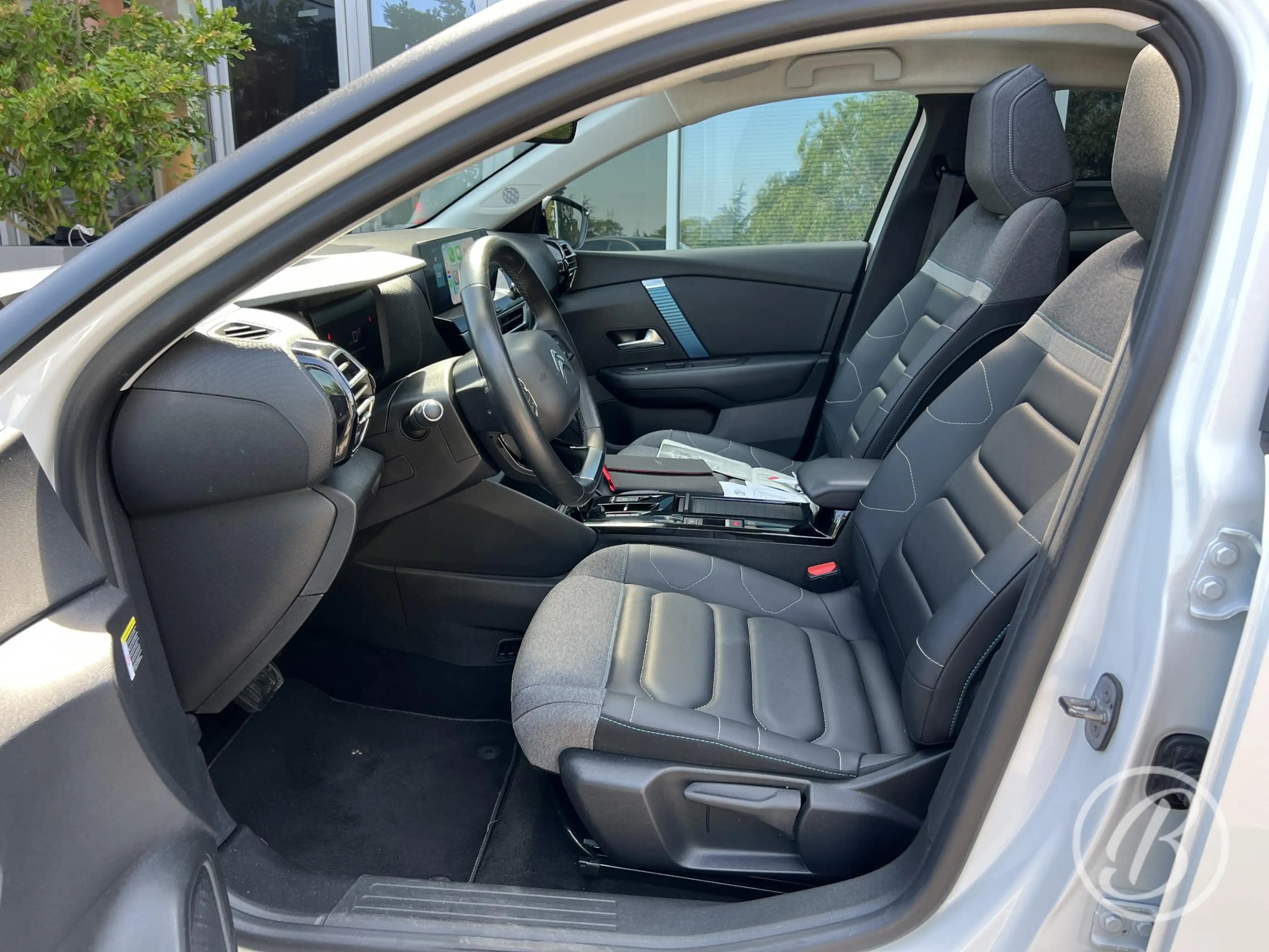 Citroen E-C4 Electric 50 kWh 136 pk Shine Automaat Range tot 310 km Pano — photo 10