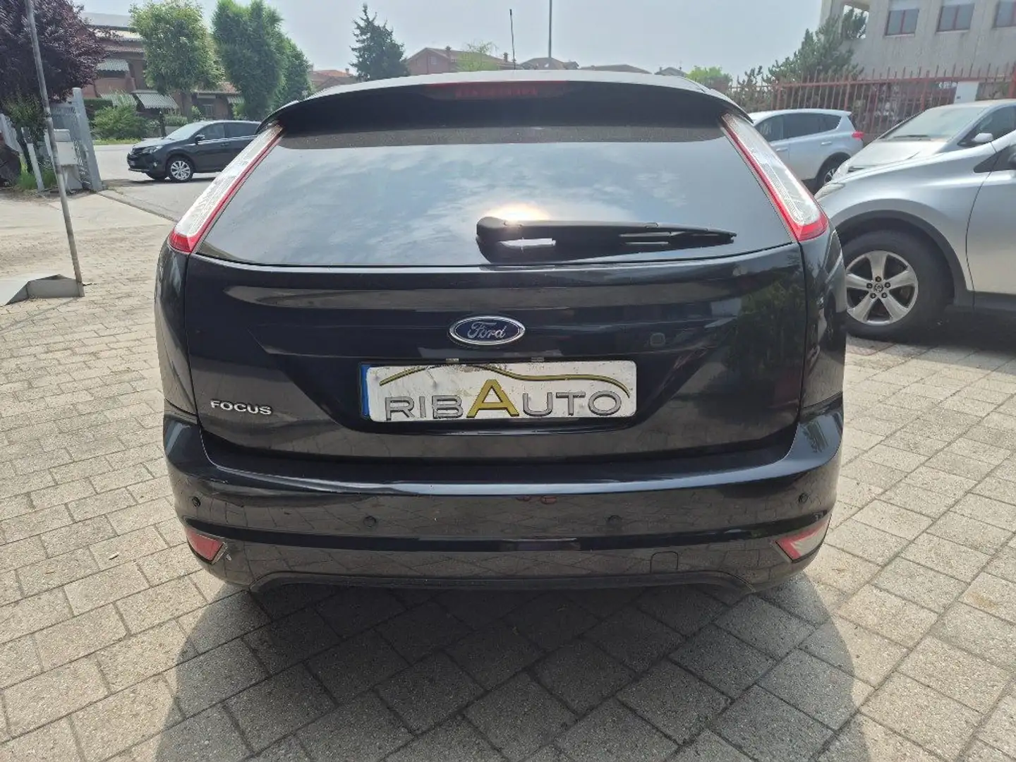 Ford Focus 1.6 (100CV) 5p. Titanium Negro - 2