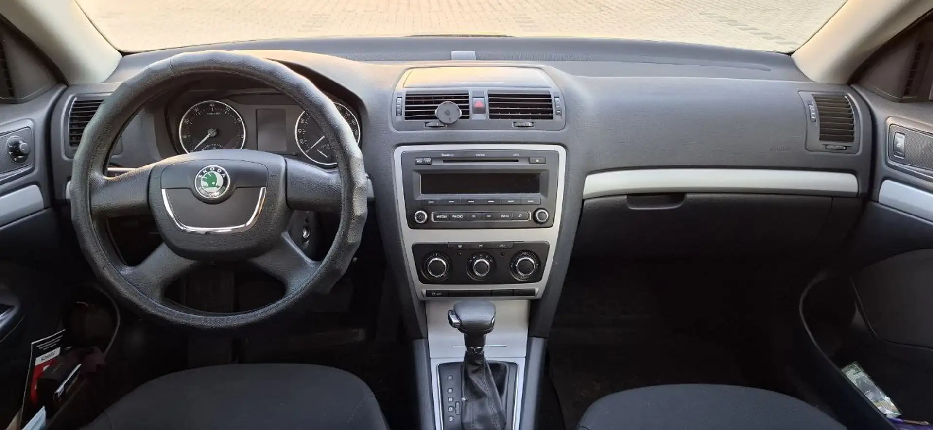 Skoda Octavia Beige - 1