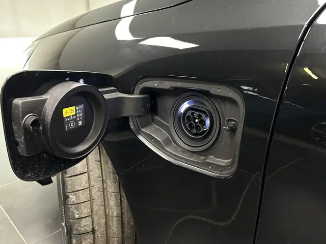 BMW M5 view 12