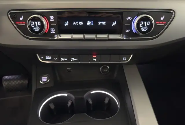 Audi A4 Avant view 14