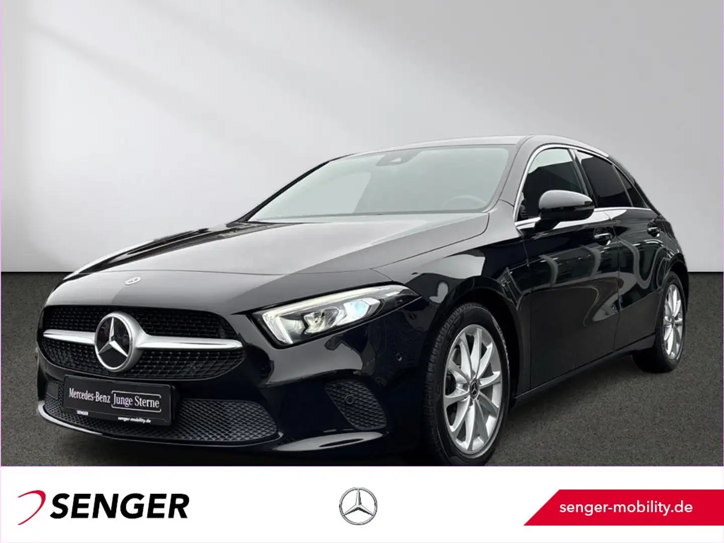 Mercedes-Benz A 180 Progressive Ambiente LED Navi-Premium Zwart - 1