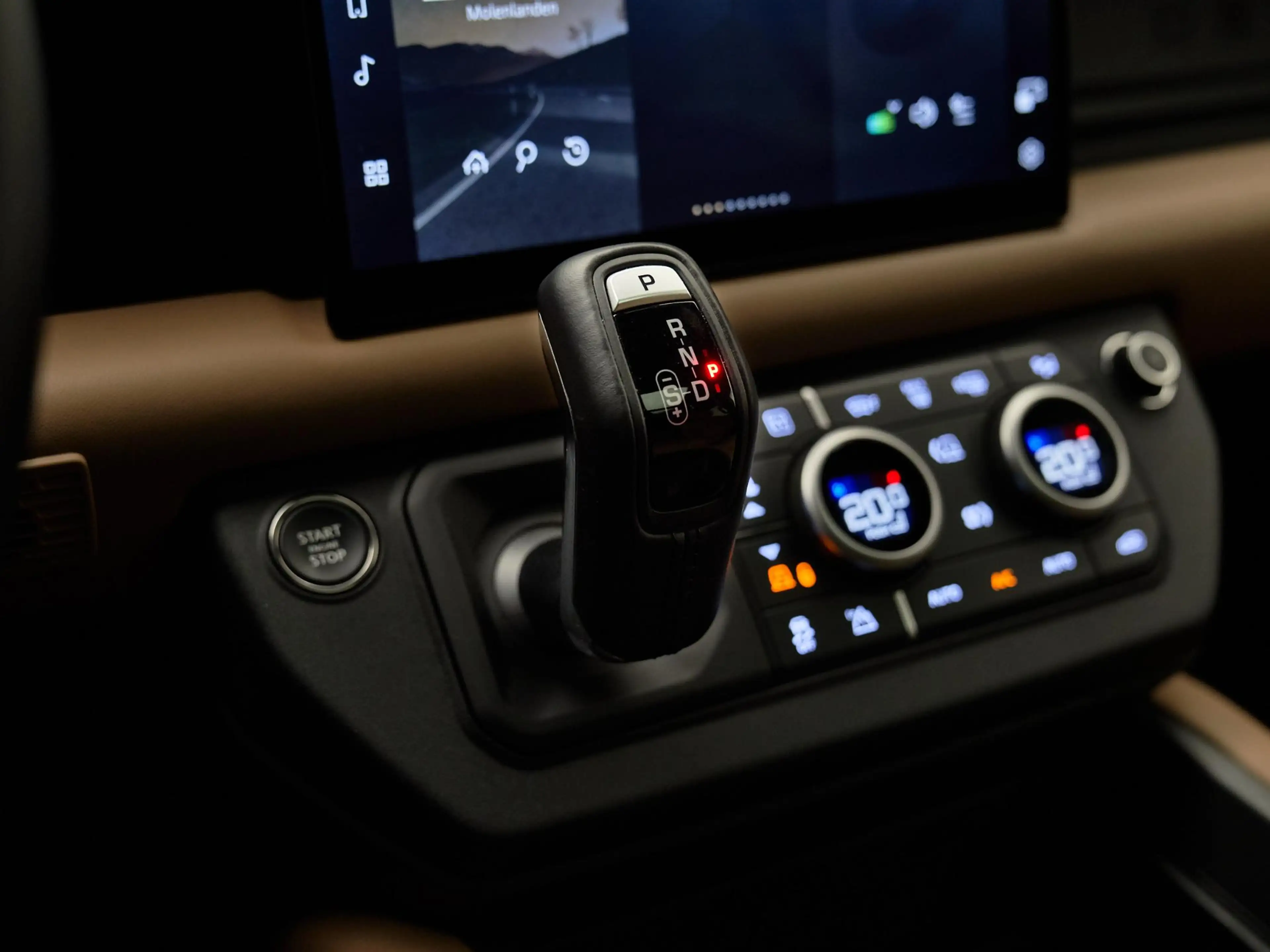 Land Rover Defender 110 P300e X-Dynamic HSE , Full PPF, pano, 22", Mer — photo 22