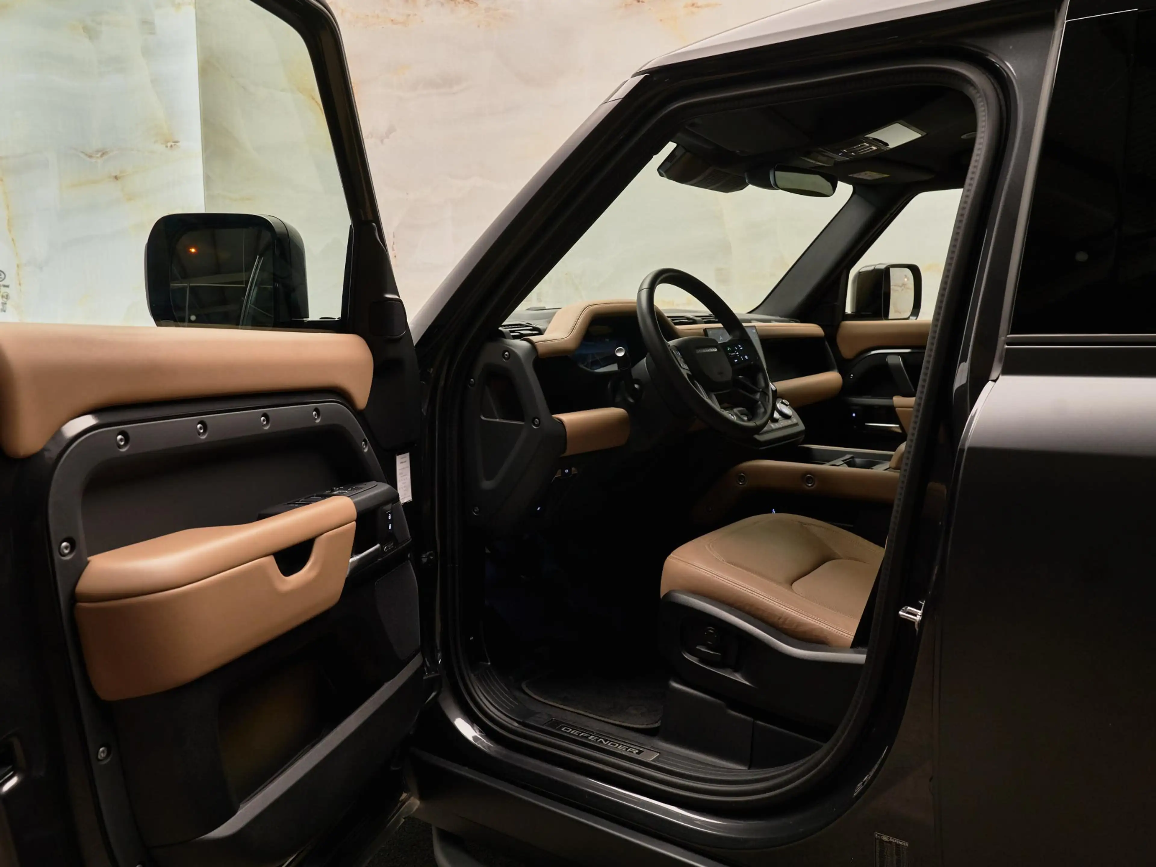 Land Rover Defender 110 P300e X-Dynamic HSE , Full PPF, pano, 22", Mer — photo 6