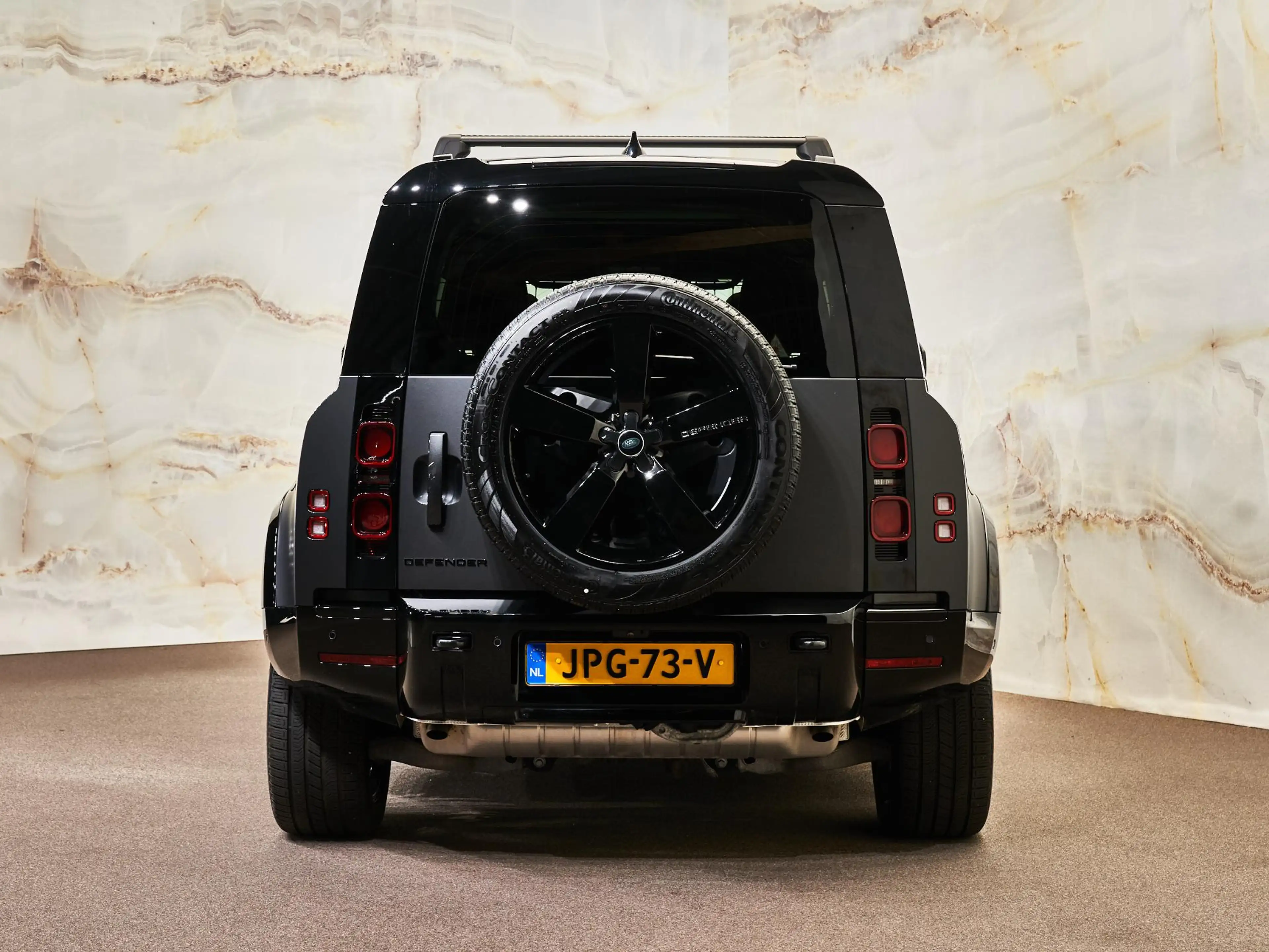 Land Rover Defender 110 P300e X-Dynamic HSE , Full PPF, pano, 22", Mer — photo 33