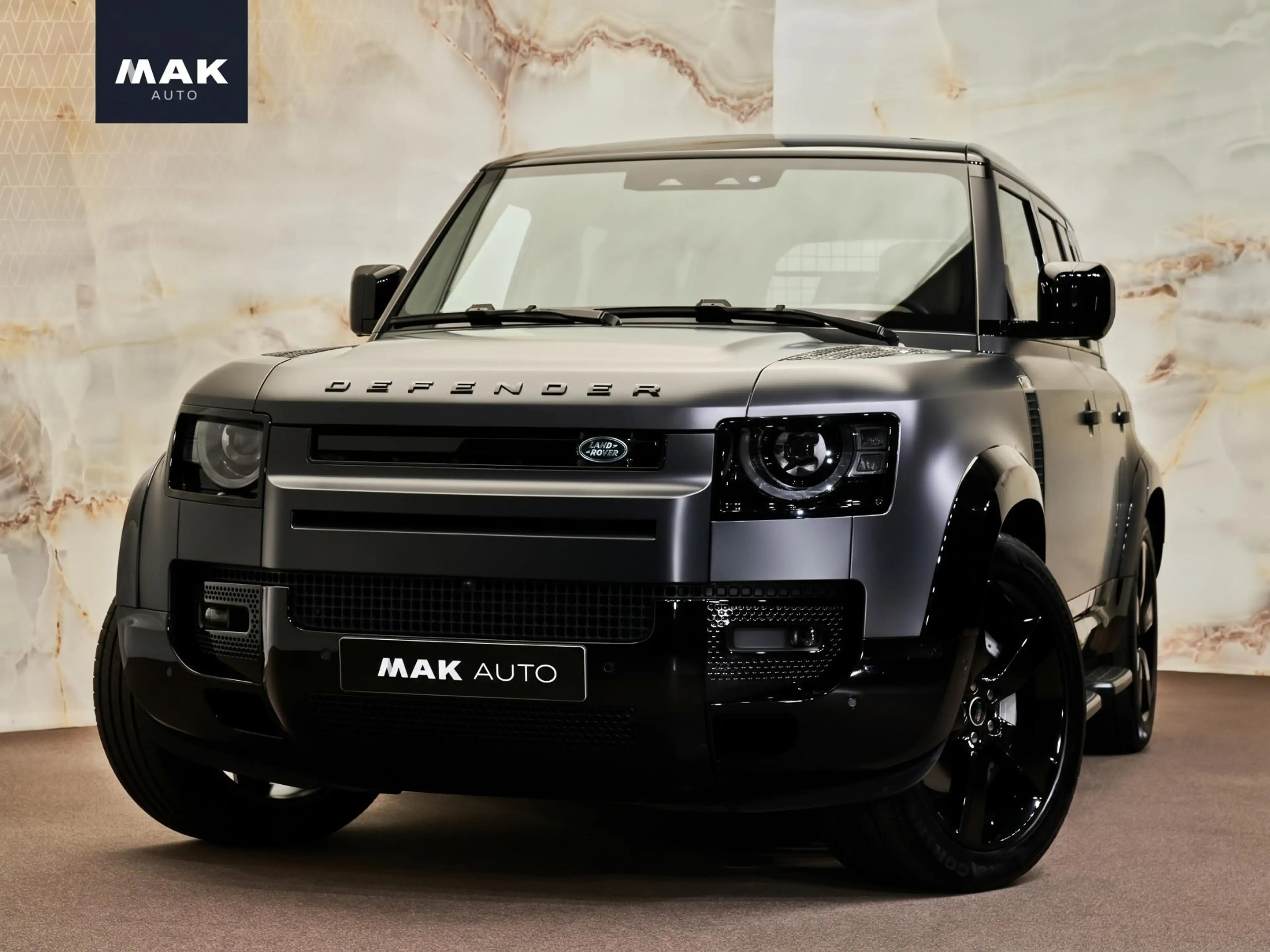 Land Rover Defender 110 P300e X-Dynamic HSE , Full PPF, pano, 22", Mer
