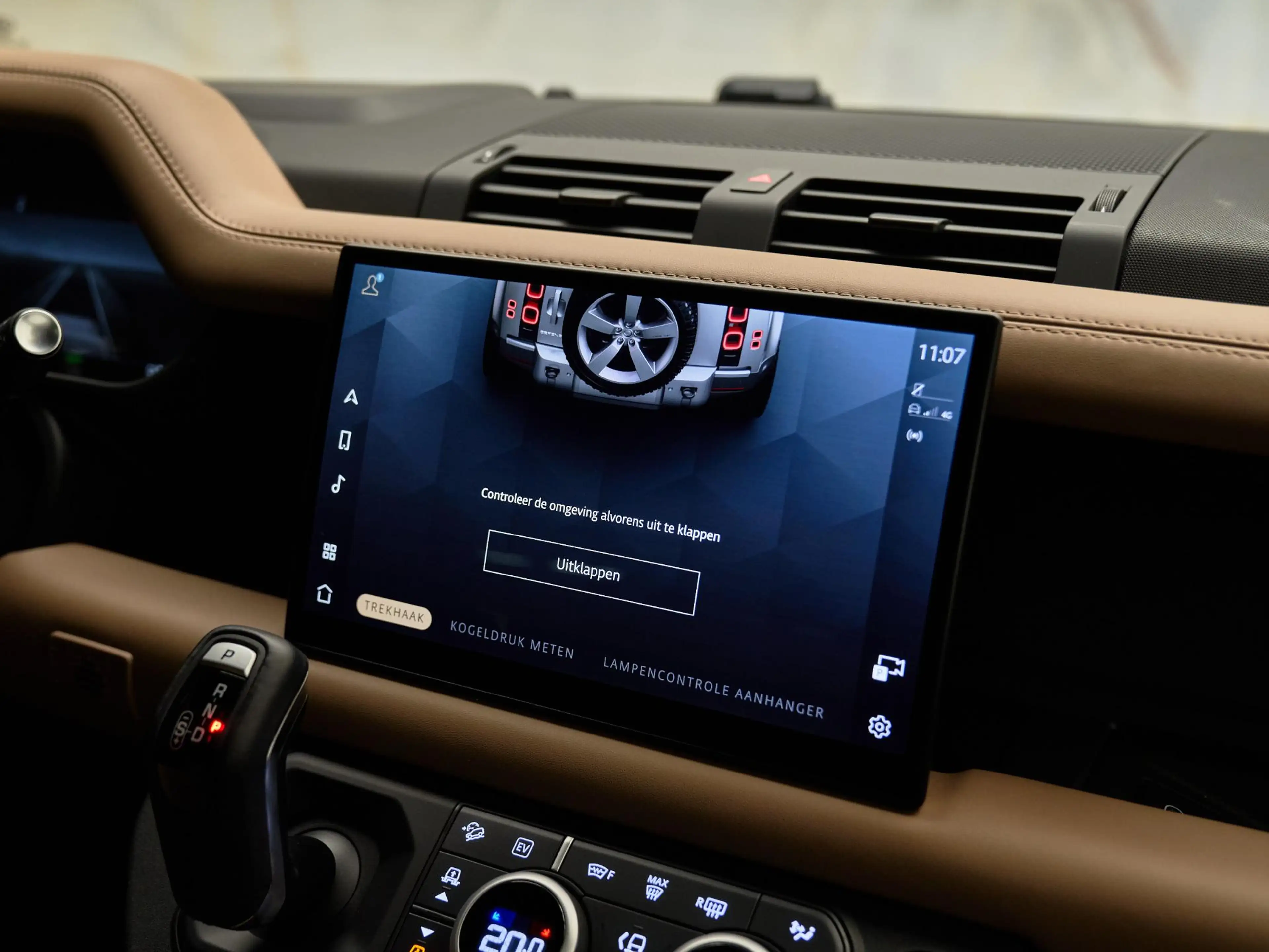 Land Rover Defender 110 P300e X-Dynamic HSE , Full PPF, pano, 22", Mer — photo 13