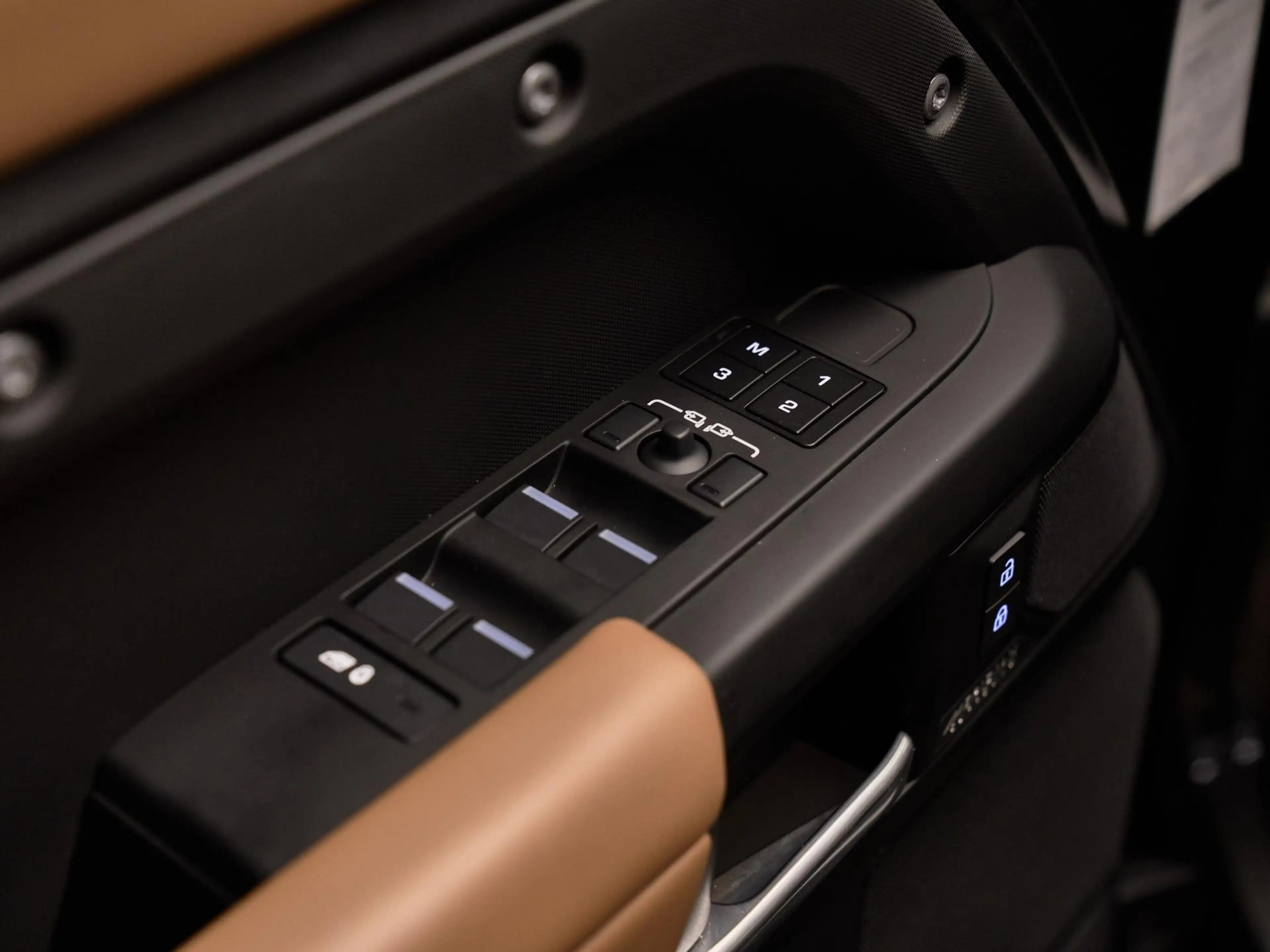 Land Rover Defender 110 P300e X-Dynamic HSE , Full PPF, pano, 22", Mer — photo 9