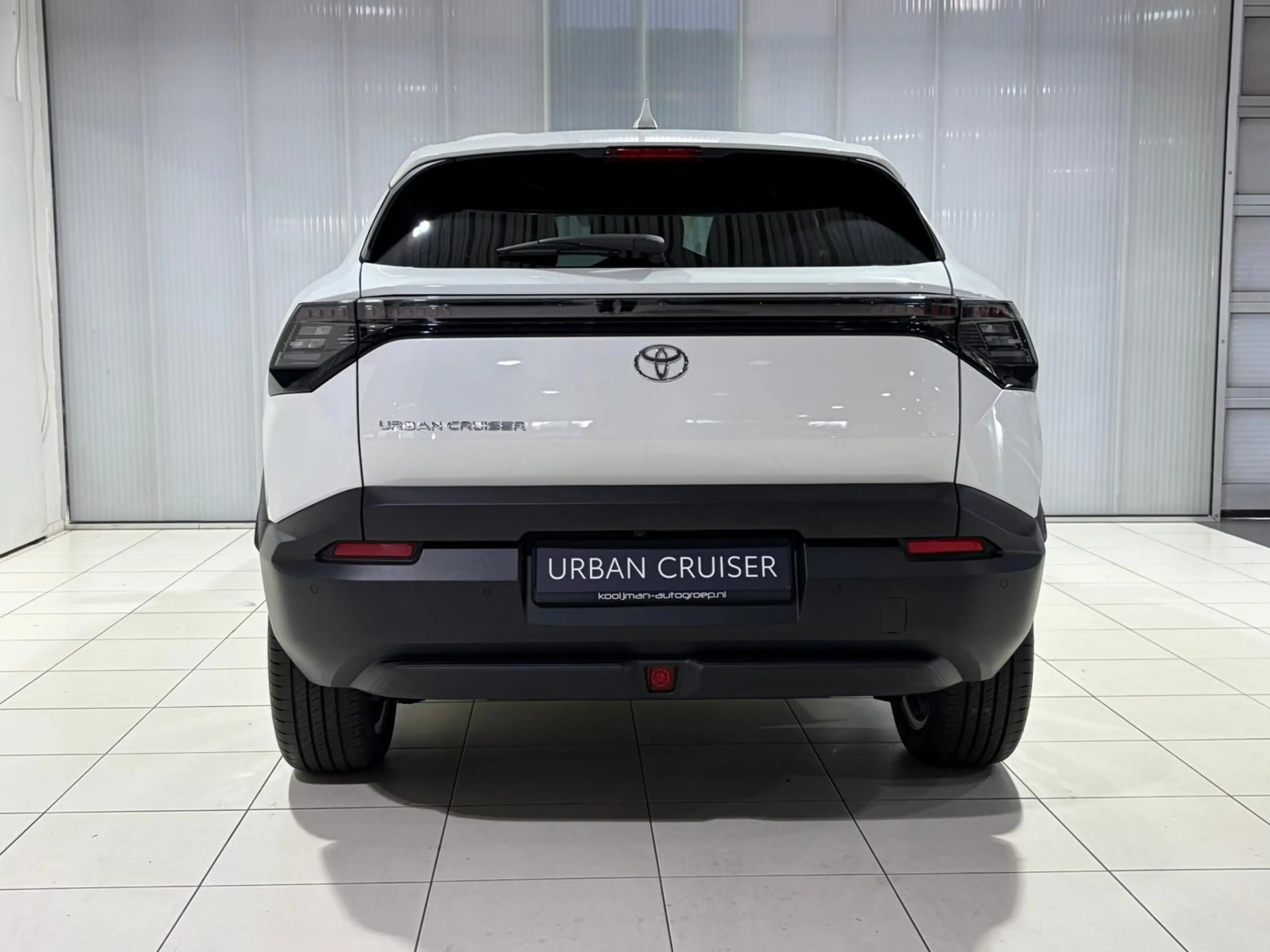 Toyota Urban Cruiser Executive 61 kWh Direct Leverbaar, JBL Geluidsyste — photo 7