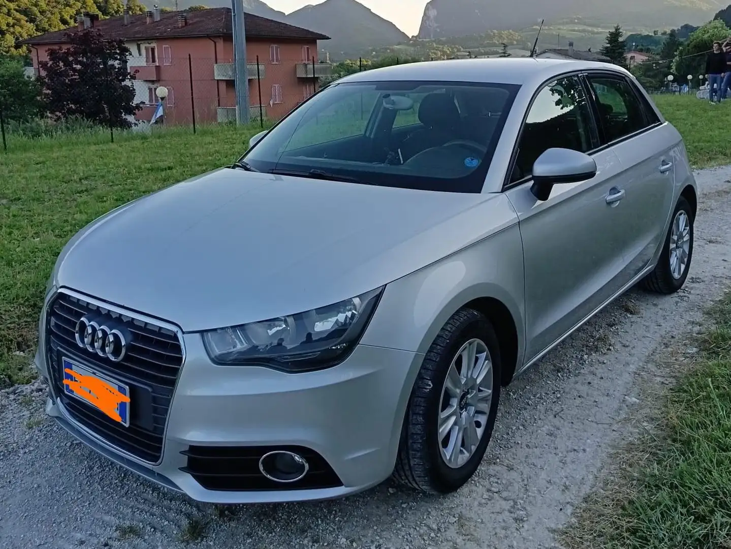 Audi A1 A1 1.6 Admired tdi 90cv Grey - 2