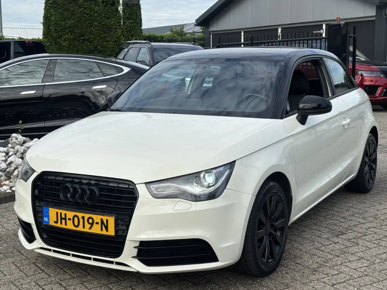 Audi A1