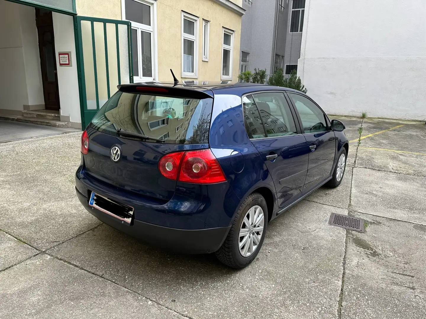 Volkswagen Golf NOTVERKAUF verhandelbar !! Blau - 1