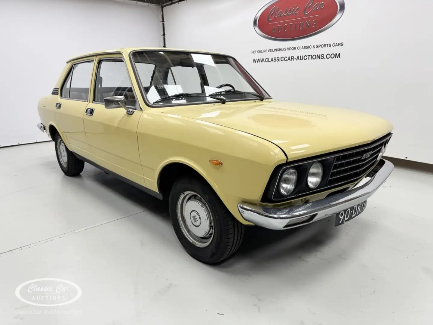 Fiat 132 1600 GL  - ONLINE AUCTION Gelb - 1