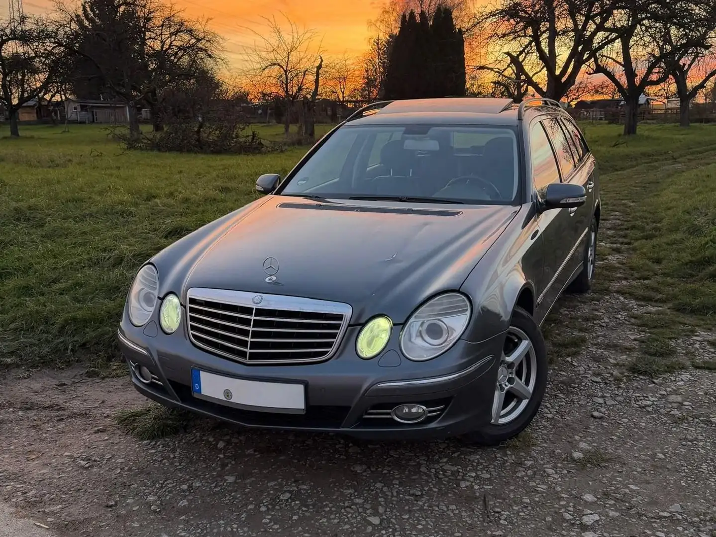 Mercedes-Benz E 280 E 280 T CDI 4Matic Automatik Avantgarde Silber - 1
