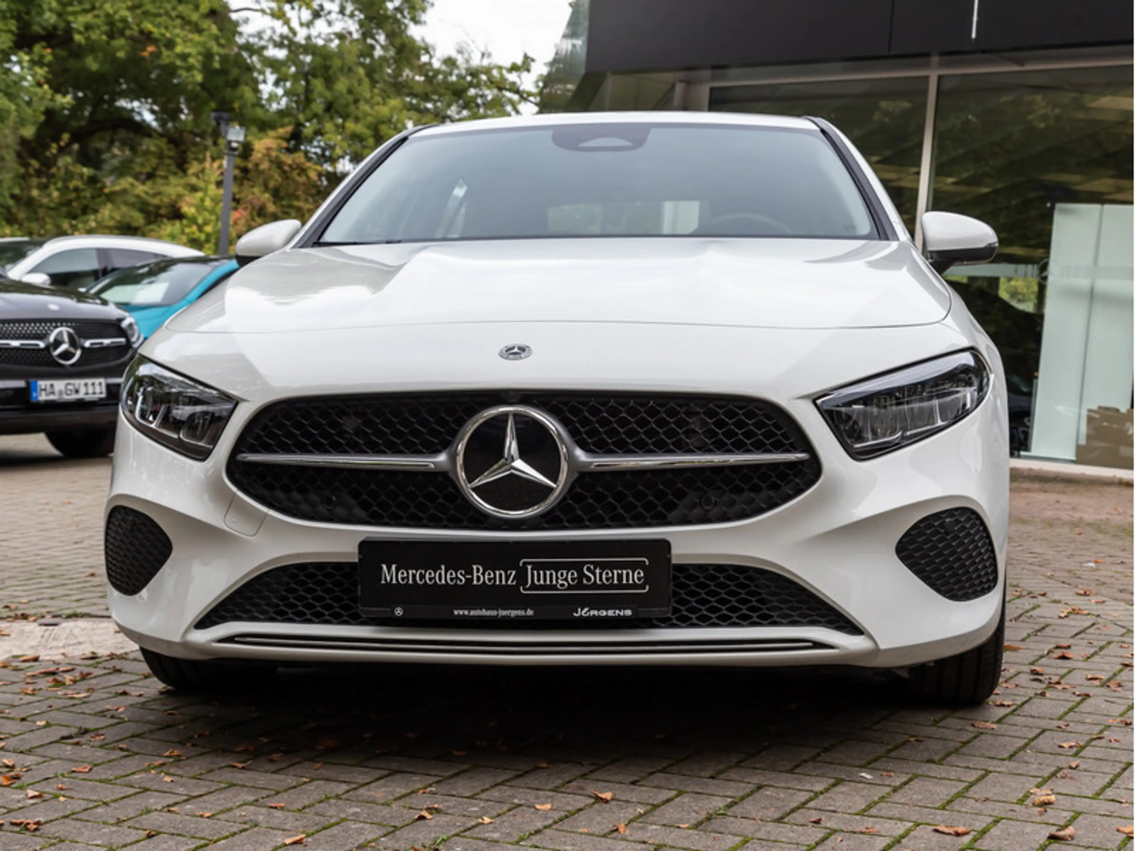 Mercedes-Benz A 180 Progressive/LED/Cam/Smartphone-Intg/Winter — photo 3