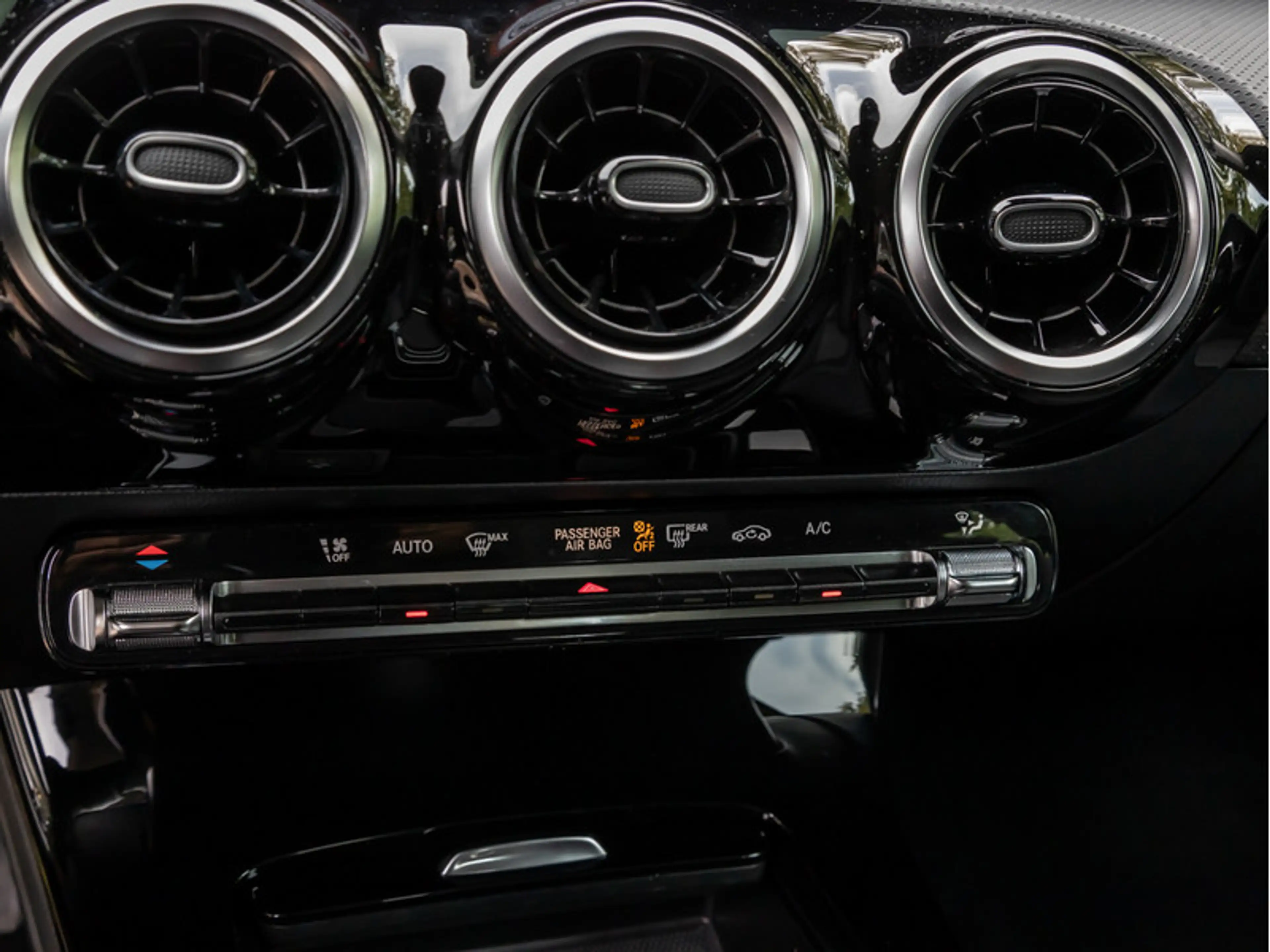 Mercedes-Benz A 180 Progressive/LED/Cam/Smartphone-Intg/Winter — photo 15