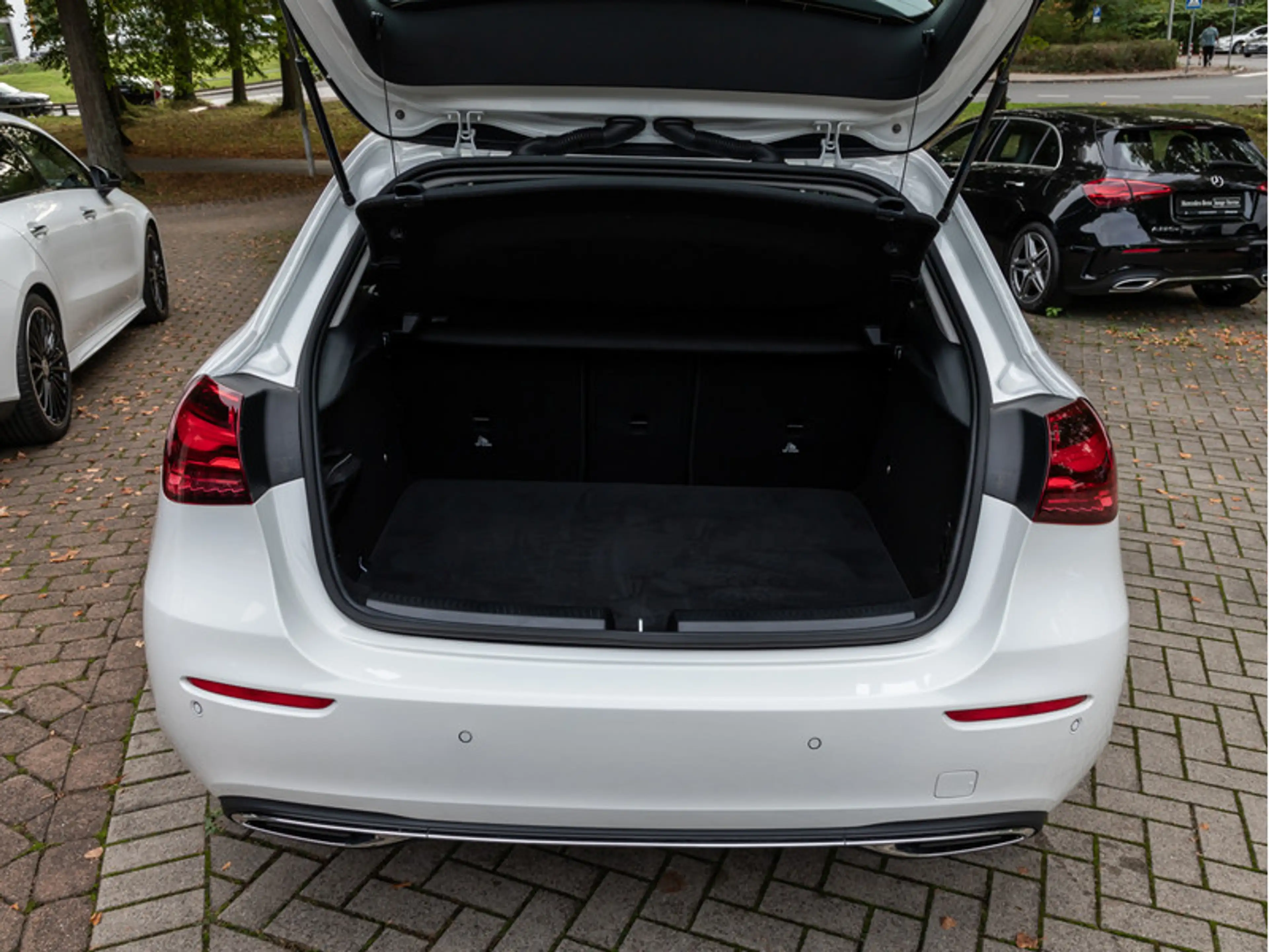 Mercedes-Benz A 180 Progressive/LED/Cam/Smartphone-Intg/Winter — photo 6