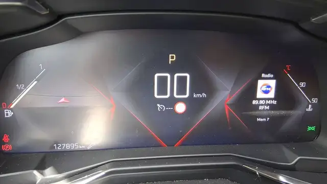 DS Automobiles DS 7 Crossback view 12