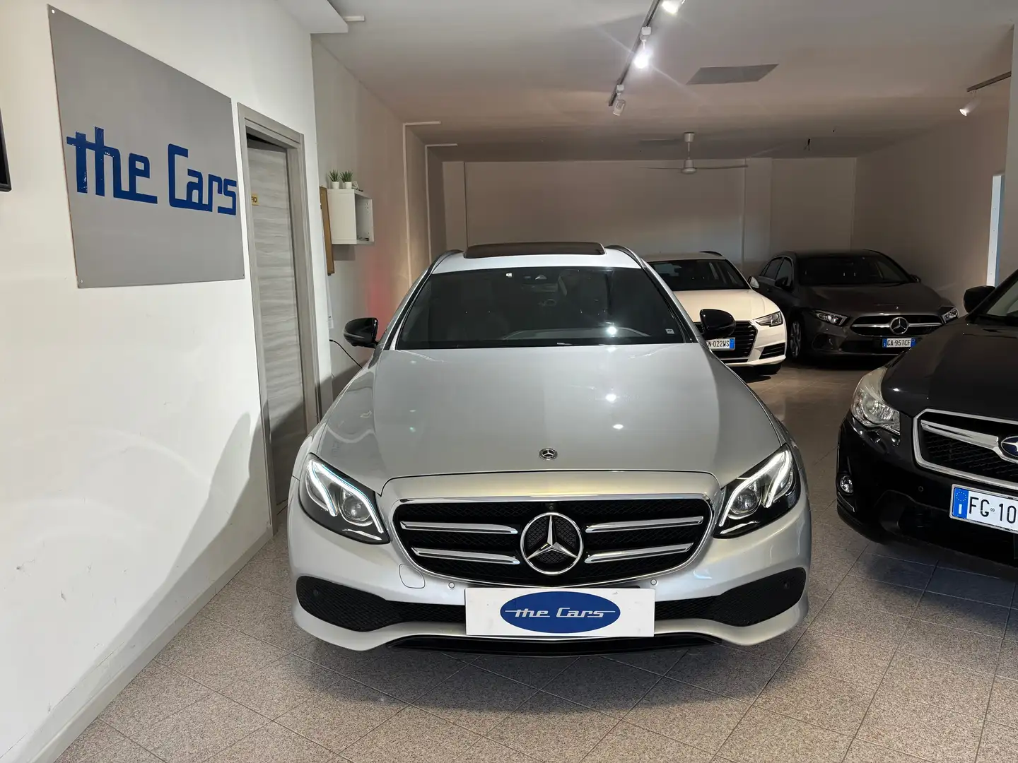 Mercedes-Benz E 220 E SW 220 d Premium 4matic auto Silber - 1