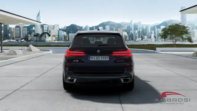 BMW X5 view 5