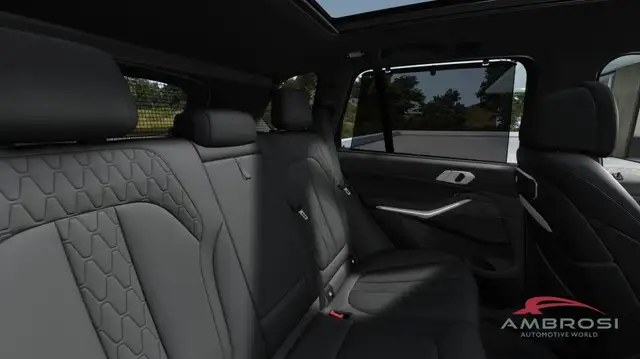 BMW X5 view 13