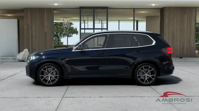 BMW X5 view 3