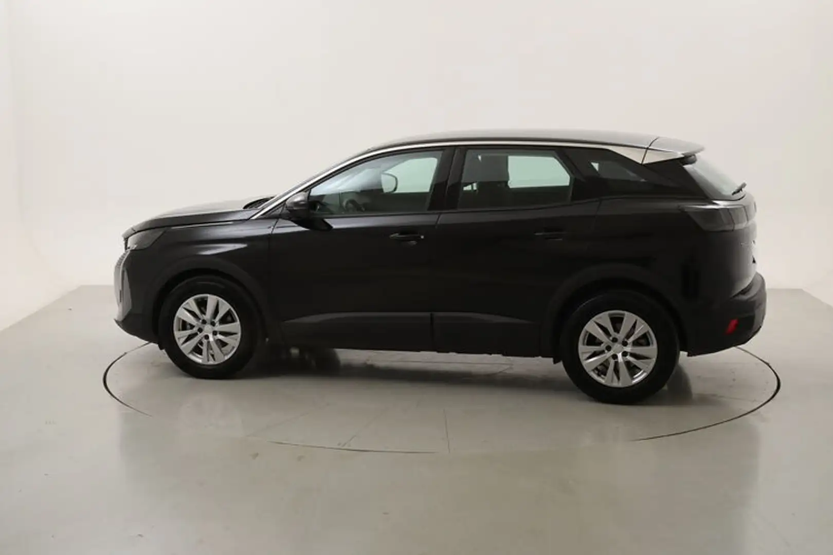 Peugeot 3008 Active Pack 1.2 Benzina 131CV Nero - 2