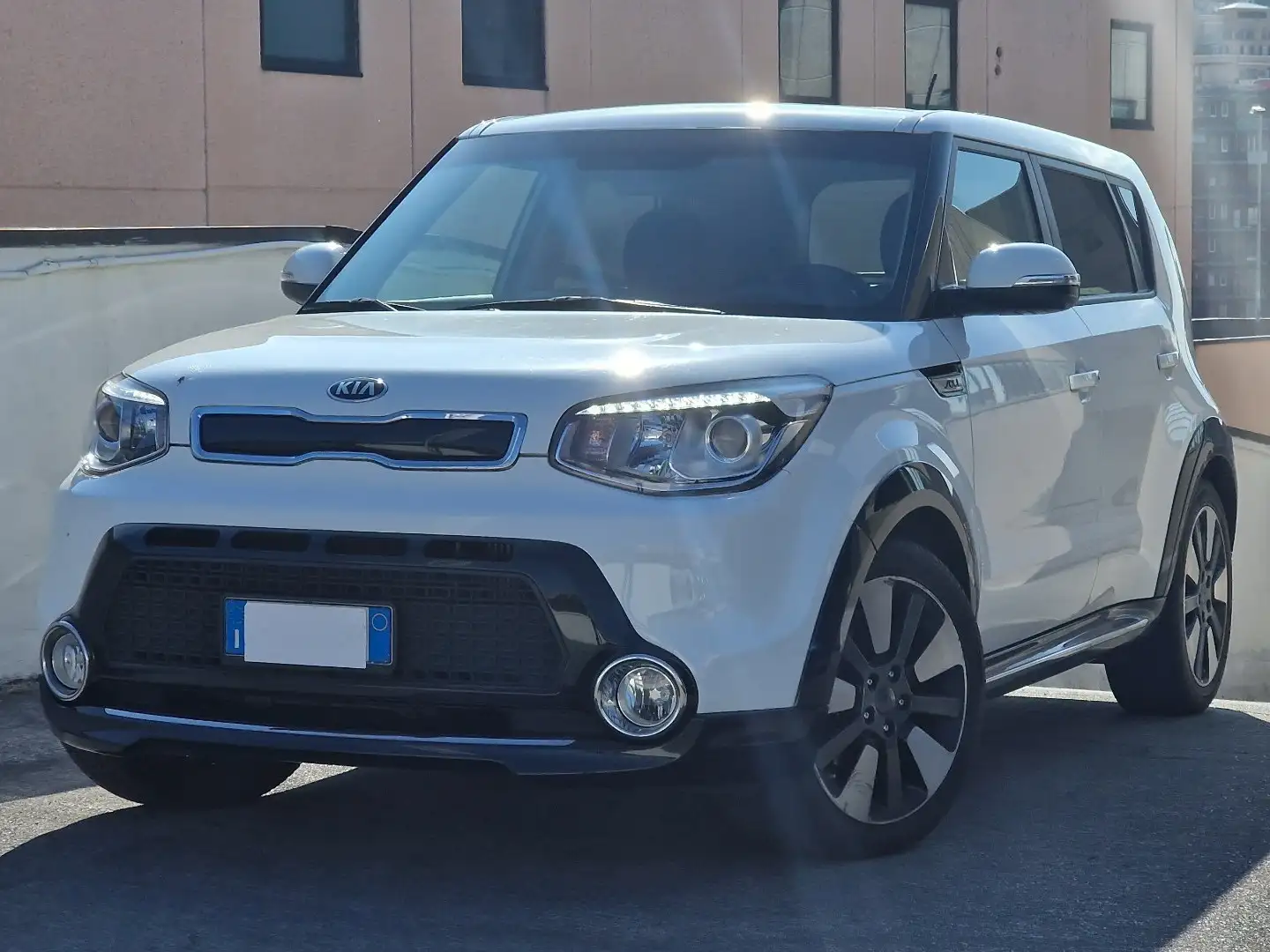 Kia Soul Soul 1.6 crdi 16v Your 128cv auto Bílá - 1