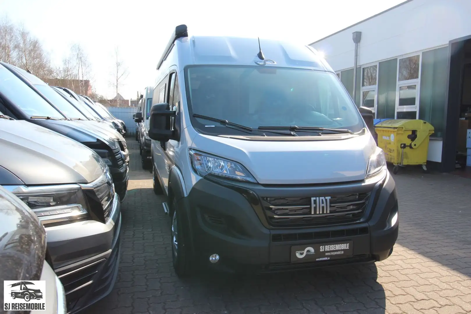MegaMobil Fiat Ducato 180PS LOUNGE 600 Automatik - 2