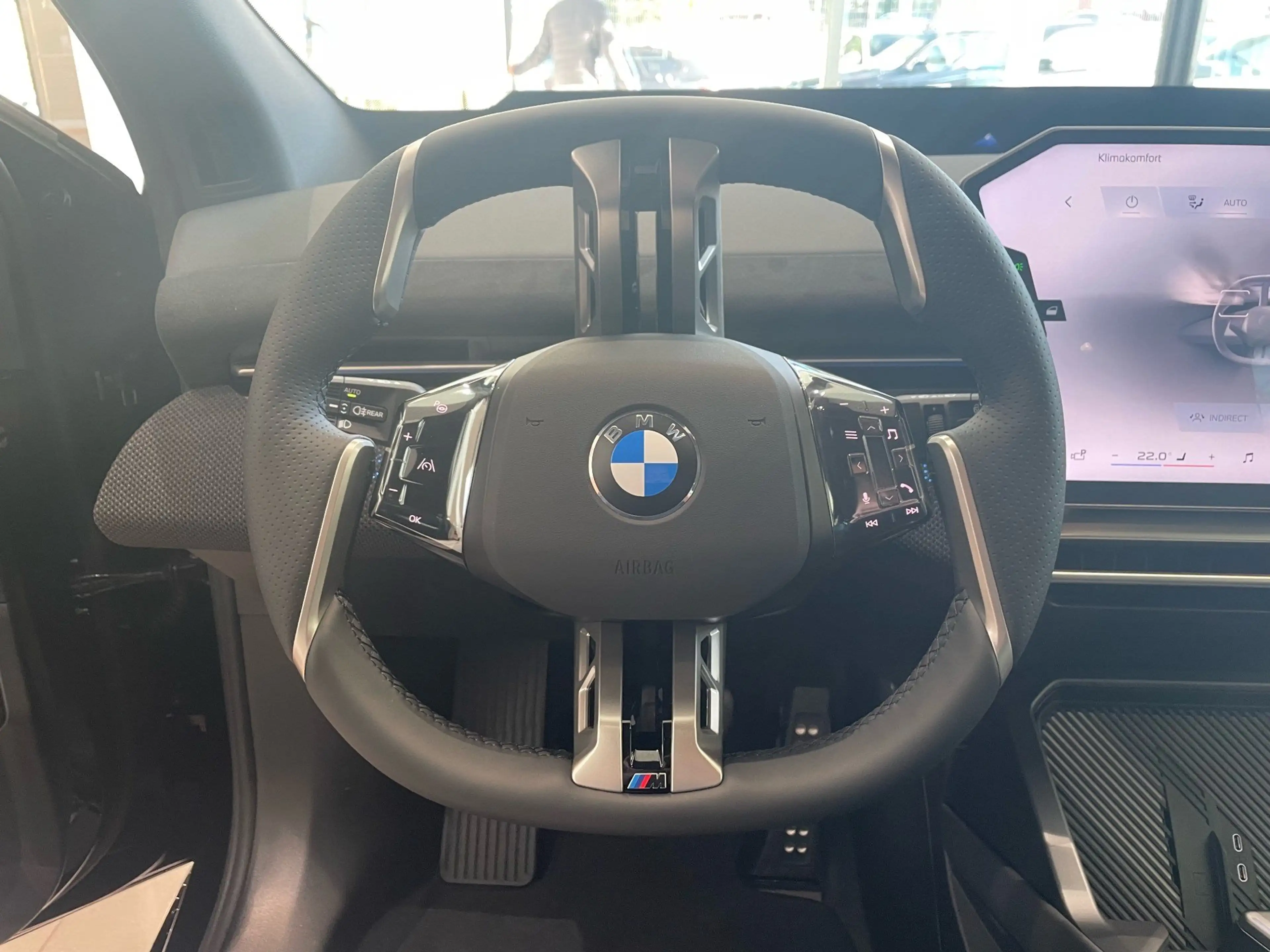 BMW iX3 40 M Sport Pro || AHK PANO H&K 360° — photo 7