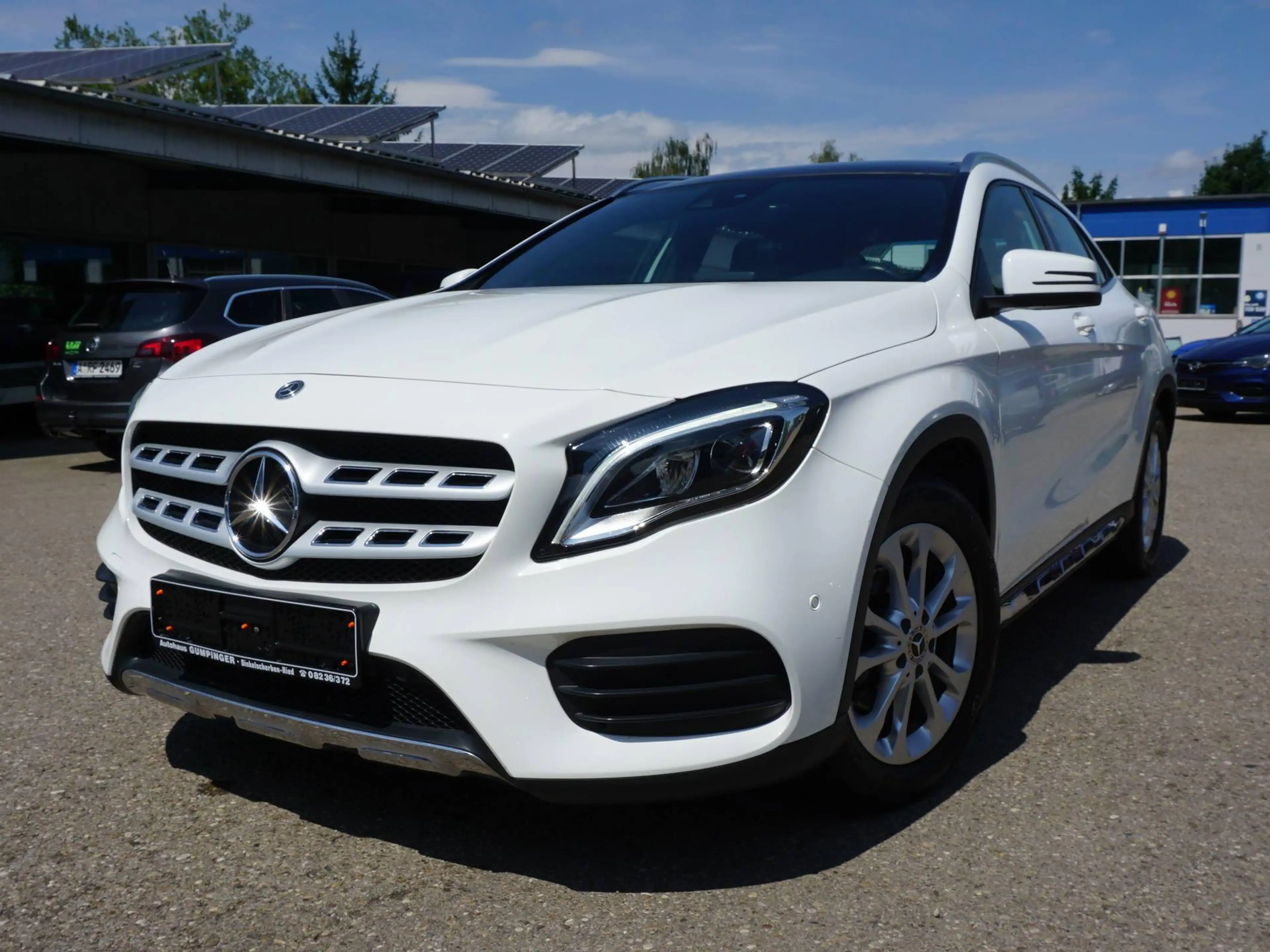 Mercedes-Benz GLA 200 GLA 200 !! Panoramadach !! Sitzheizung !! — photo 3