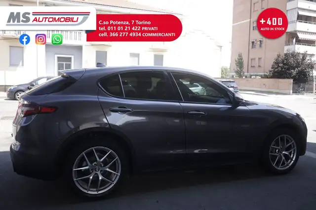 Alfa Romeo Stelvio view 14