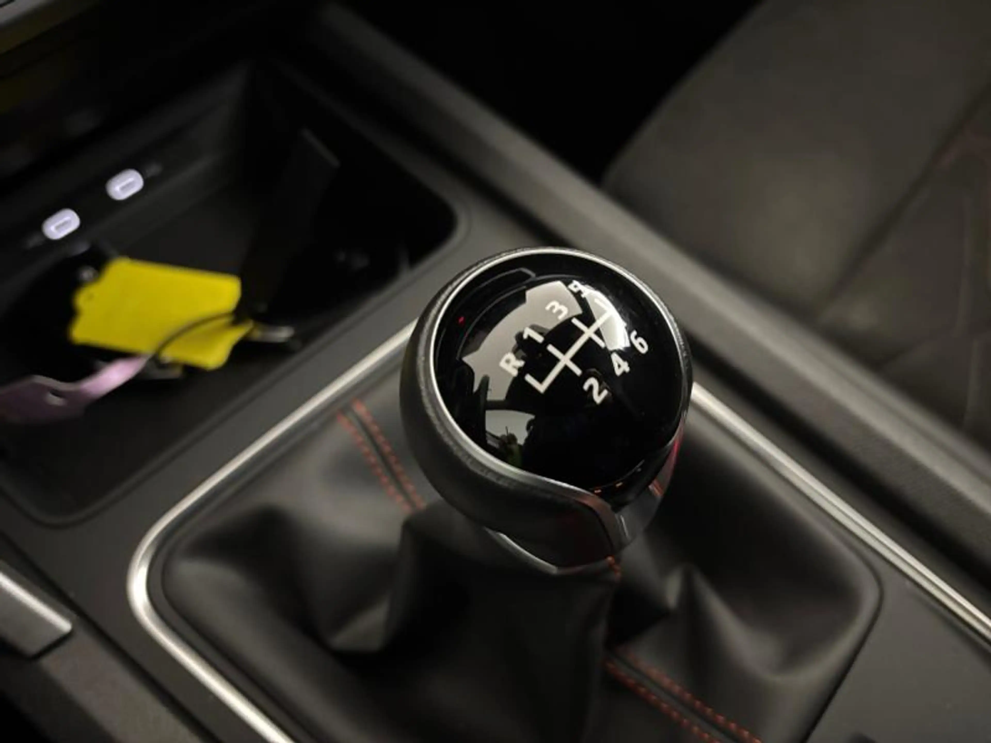 SEAT Leon FR*GPS*Caméra*Carplay*Capteurs Av/Ar*Clim auto — photo 13