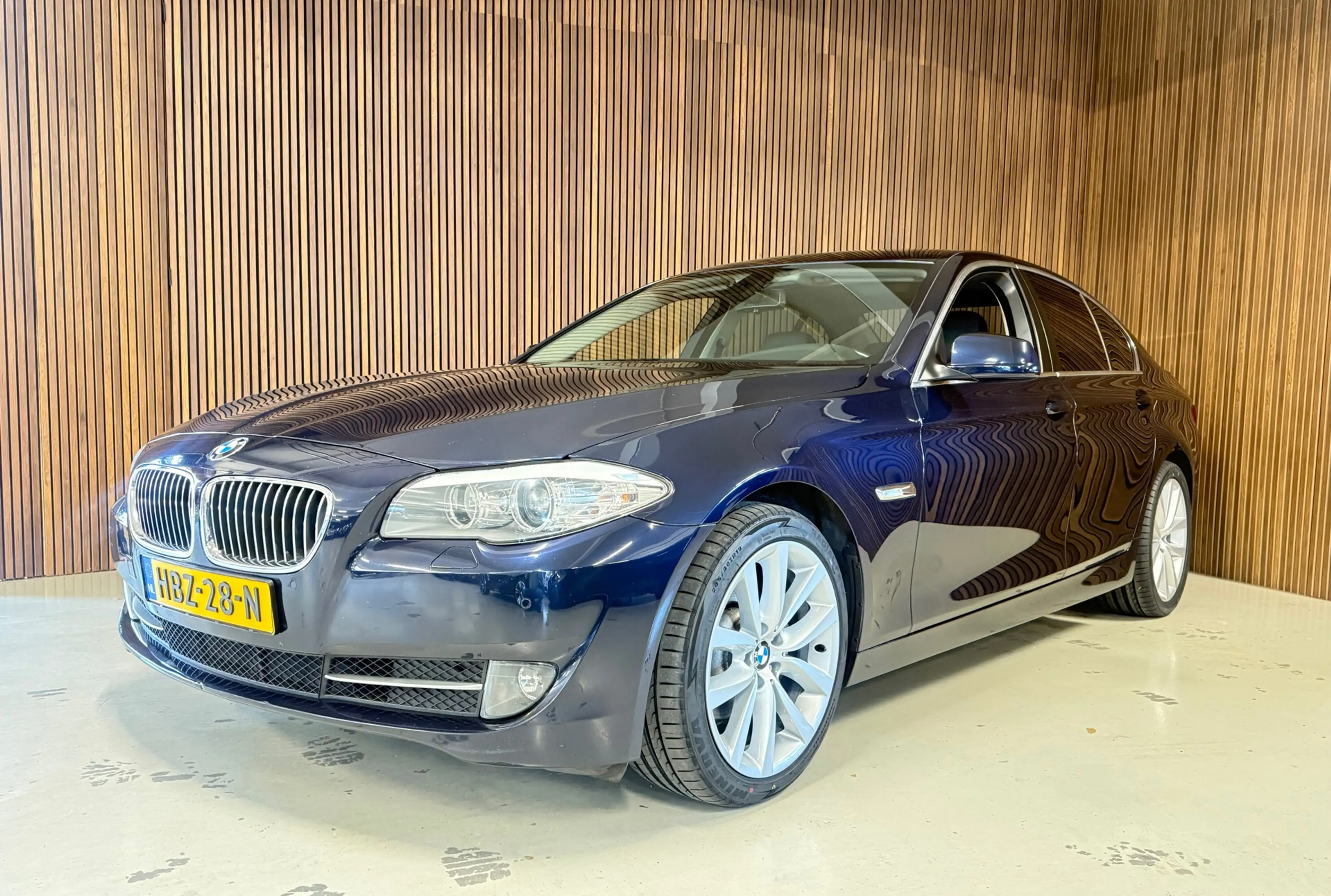 BMW 523 5-serie 523i - Leder - Dak -Hand geschakeld