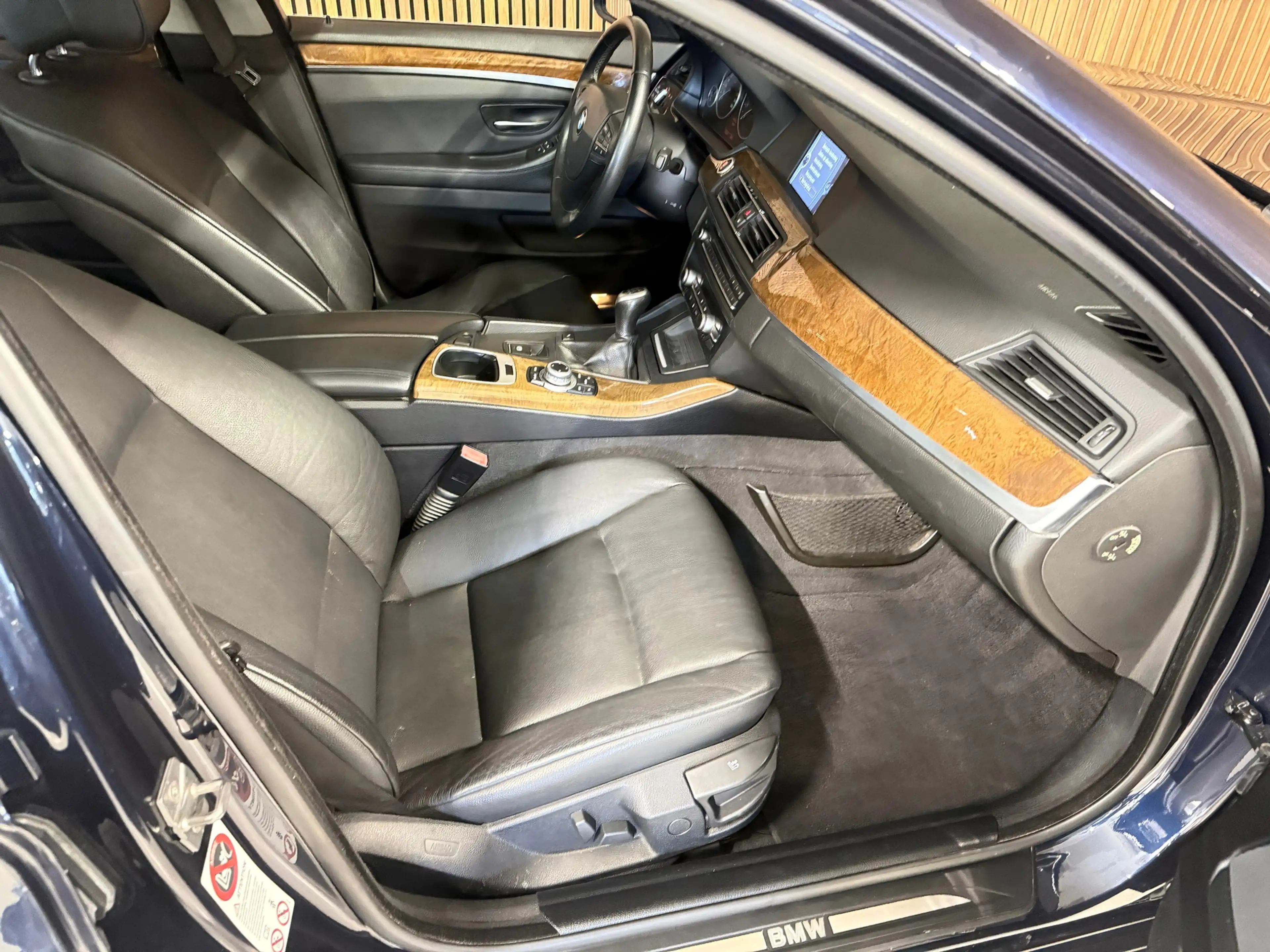 BMW 523 5-serie 523i - Leder - Dak -Hand geschakeld — photo 12