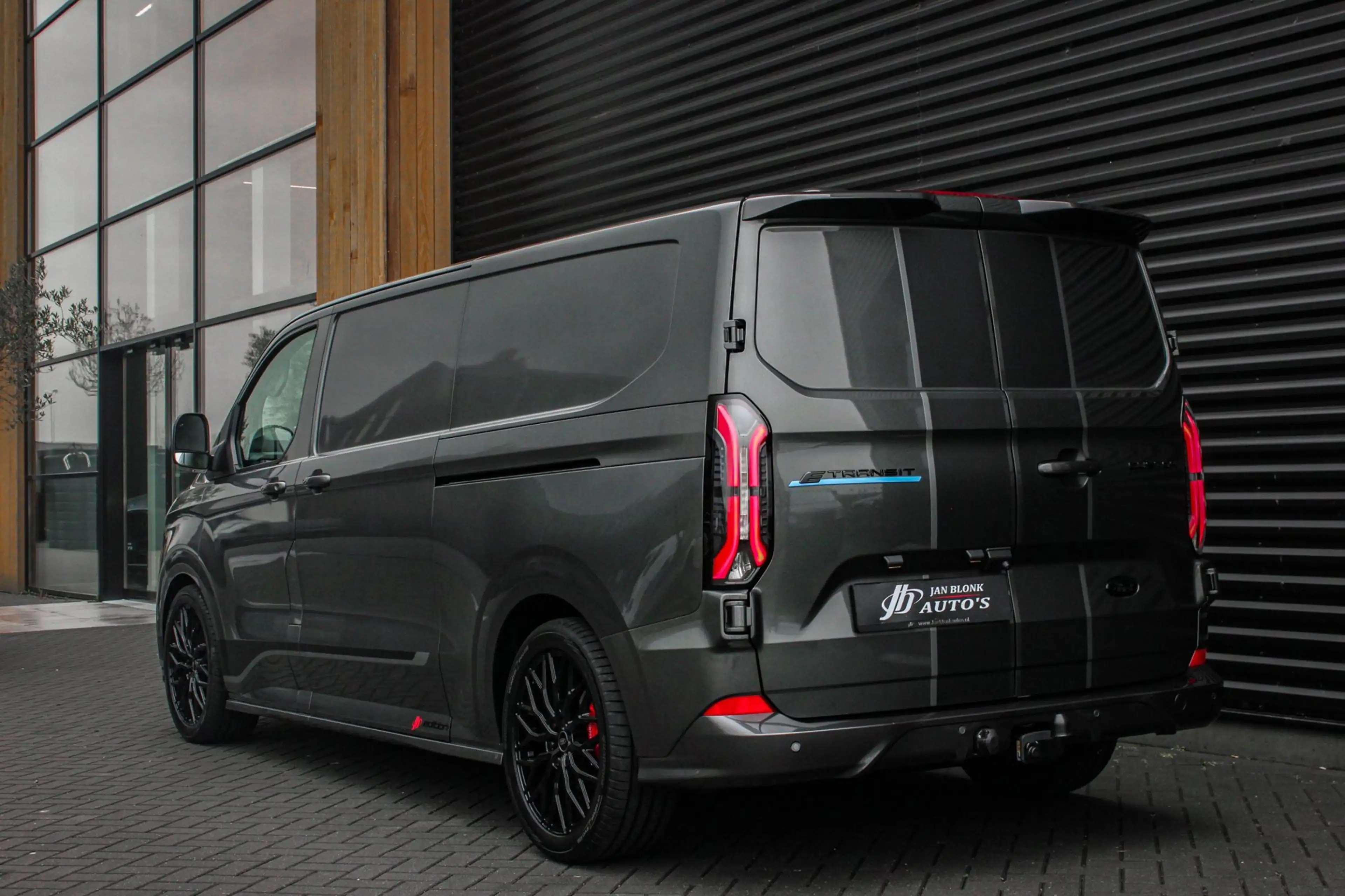 Ford E-Transit Cust. 340 L2H1 SPORT 65 kWh 218PK / JB- EDITON / C — photo 10