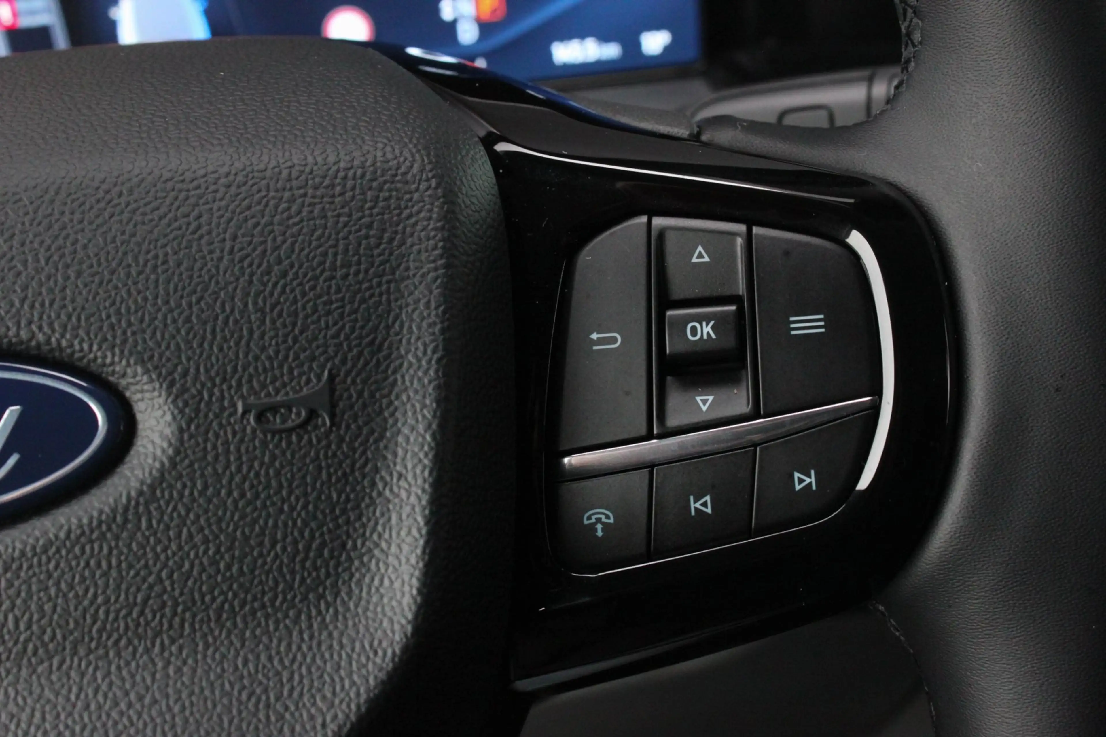 Ford E-Transit Cust. 340 L2H1 SPORT 65 kWh 218PK / JB- EDITON / C — photo 17