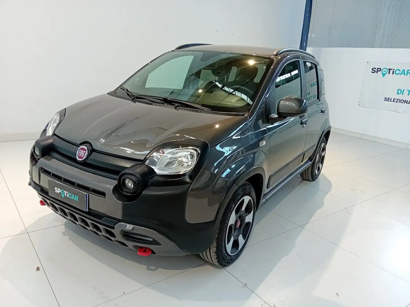 Fiat Panda Panda 1.0 FireFly S&S Hybrid City Cross Grau - 1