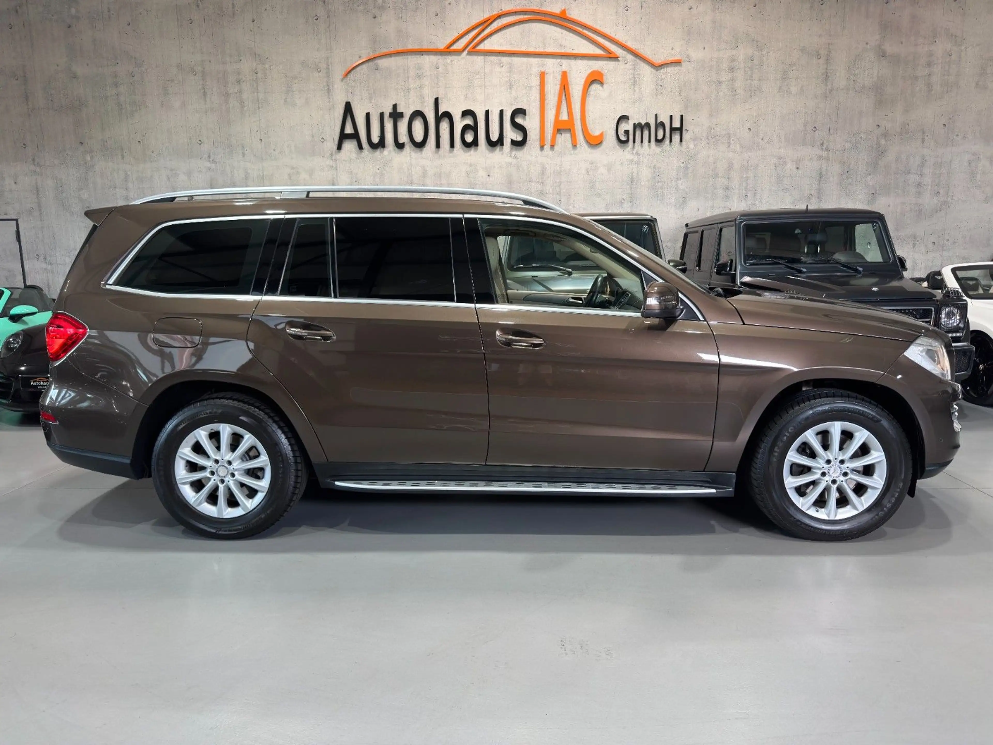 Mercedes-Benz GL 350 /BlueTec/4Matic/LED/PDC V+H/AHK/TEMP/NAVI — photo 8