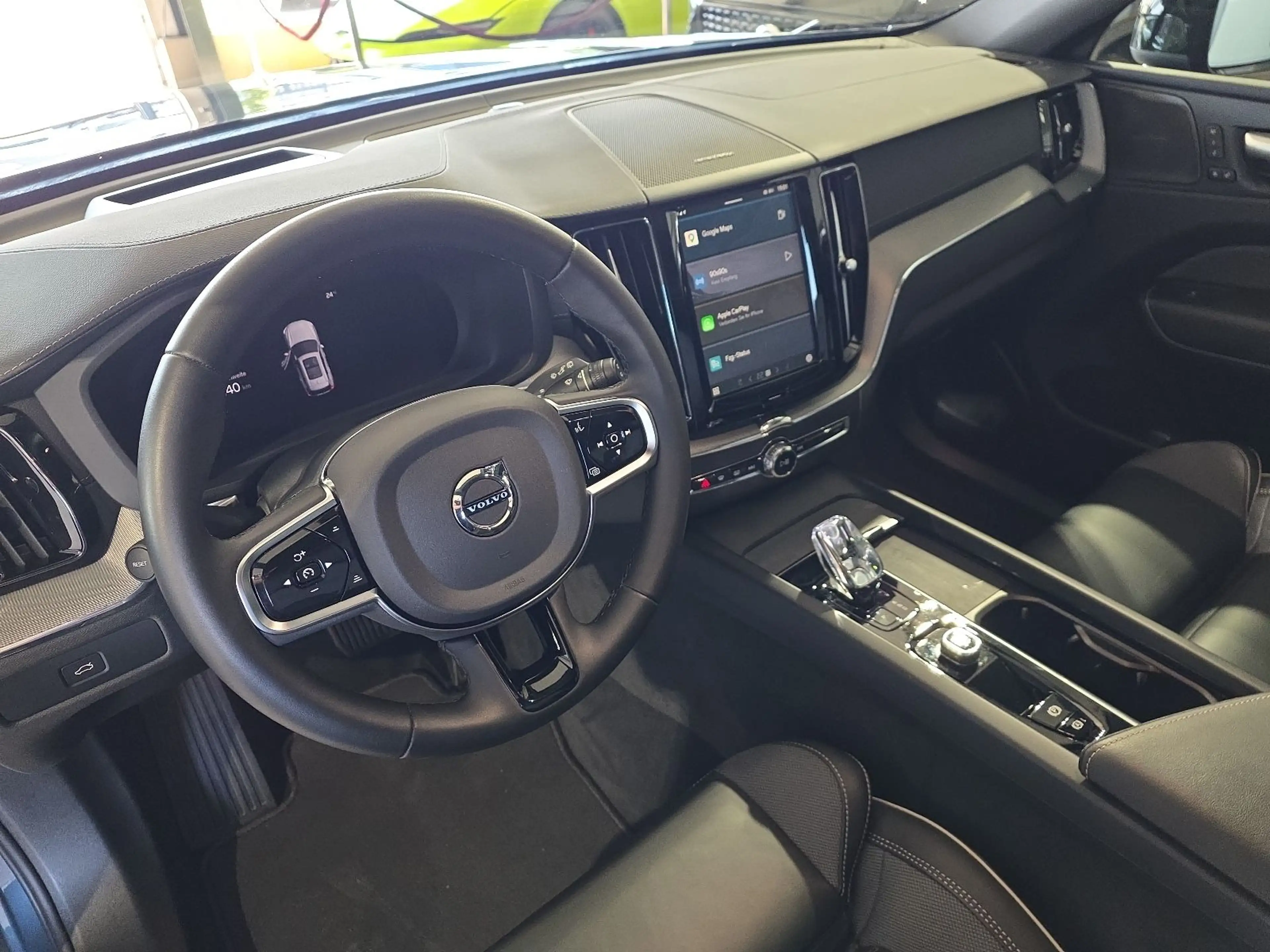 Volvo XC60 B5 Ultra Dark AWD ACC BLIS FourC AHK 360° — photo 23