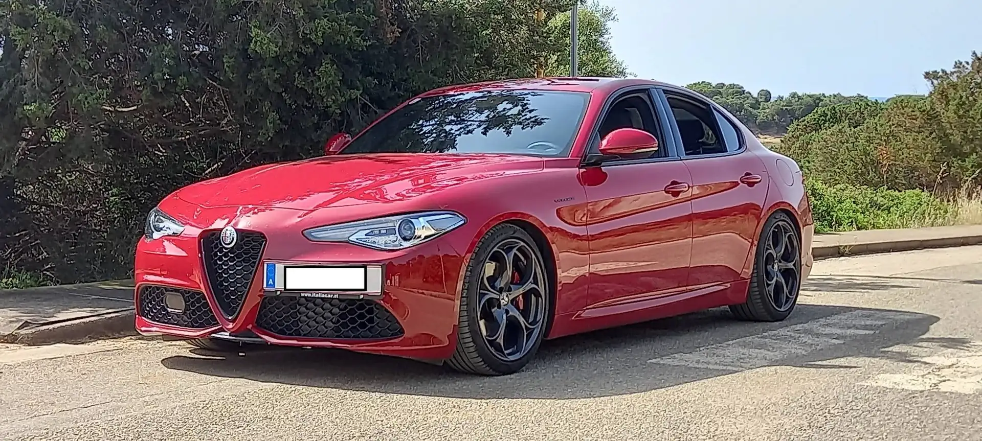 Alfa Romeo Giulia Giulia Veloce 2,2 210 ATX AWD Veloce Rot - 2