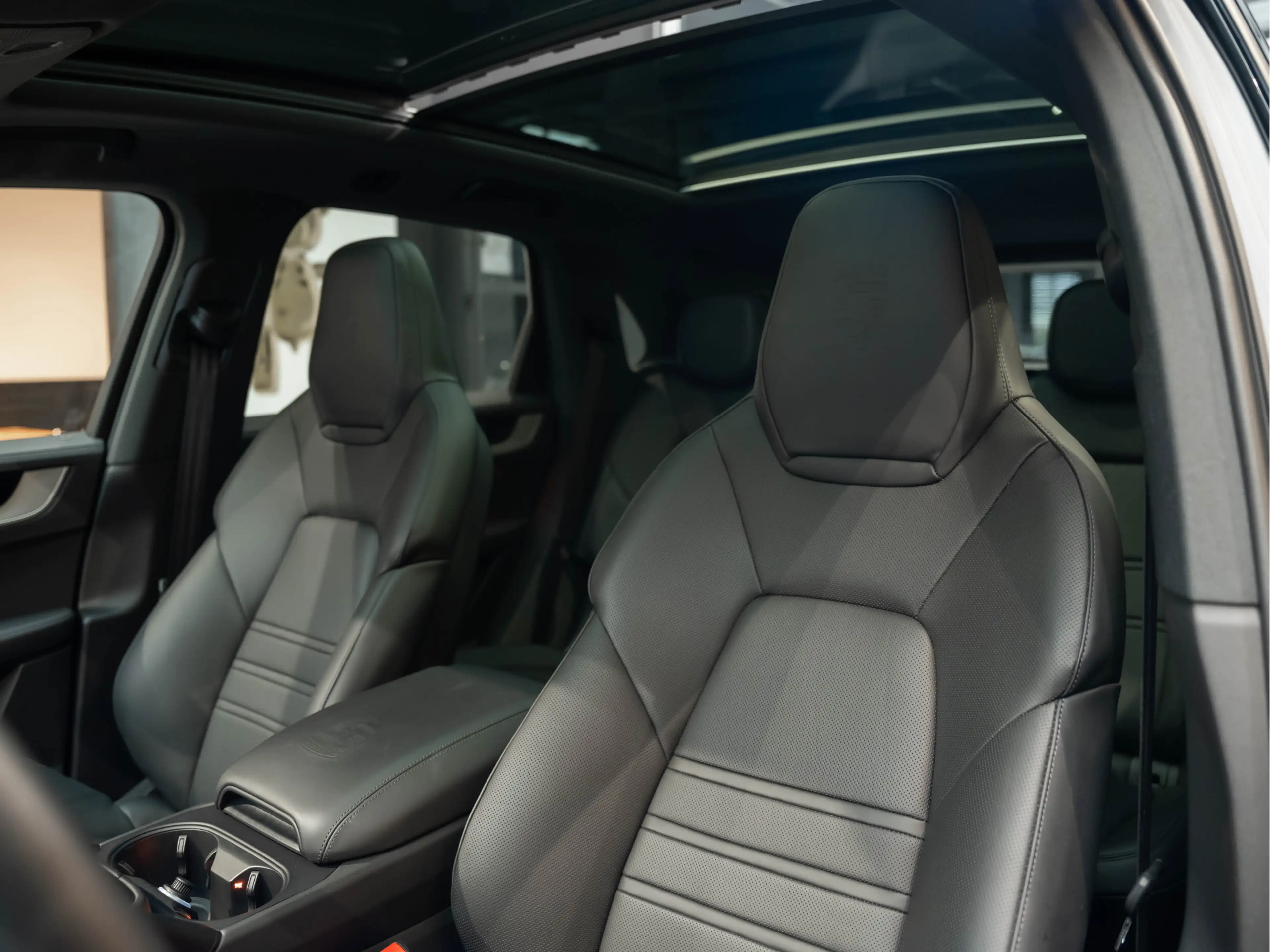 Porsche Cayenne E-Hybrid Sportdesign Sportuitlaat BOSE 3.0 E-Hybri — photo 8