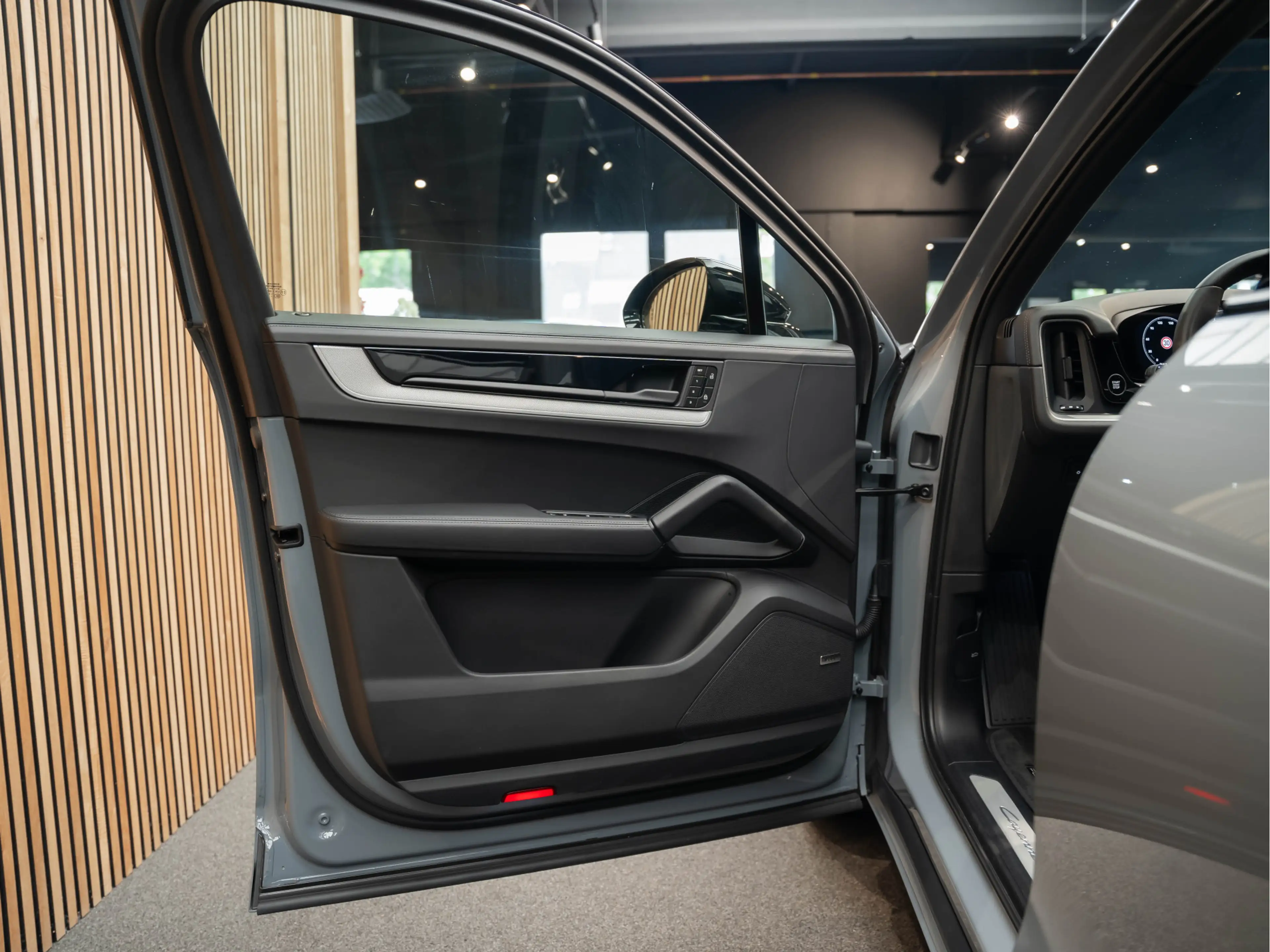Porsche Cayenne E-Hybrid Sportdesign Sportuitlaat BOSE 3.0 E-Hybri — photo 18
