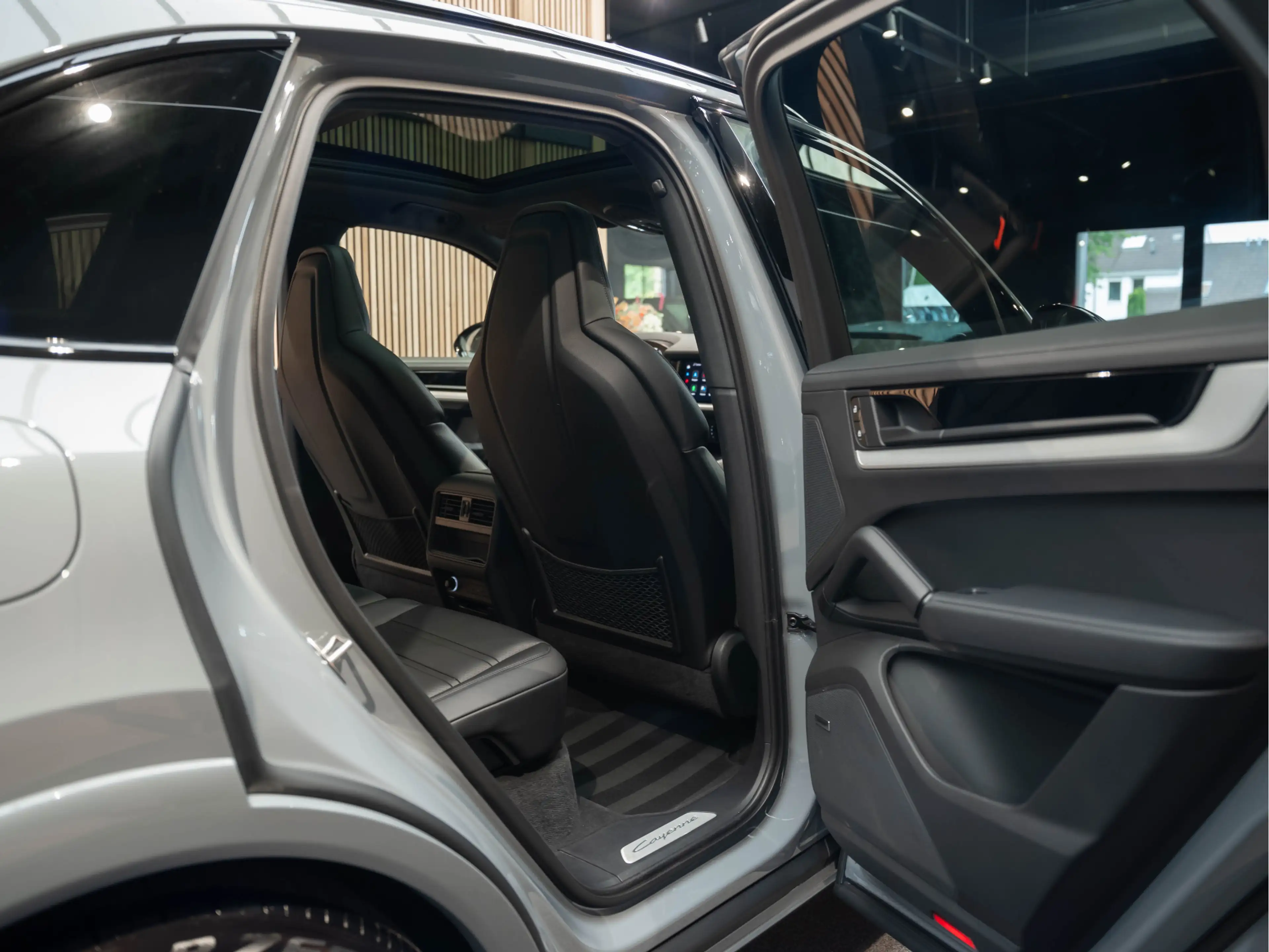 Porsche Cayenne E-Hybrid Sportdesign Sportuitlaat BOSE 3.0 E-Hybri — photo 26